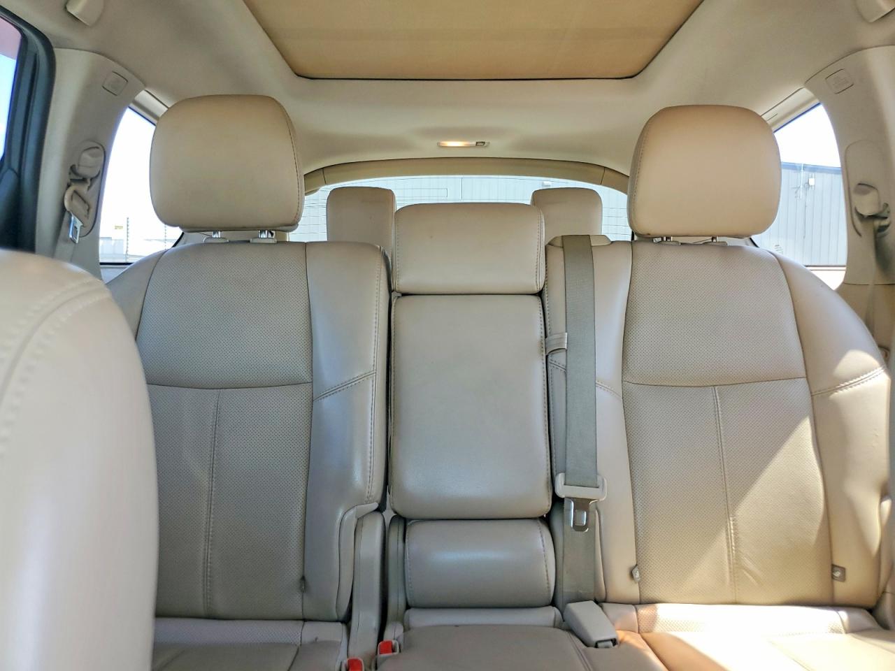 2015 Nissan Pathfinder S White vin: 5N1AR2MM6FC662204