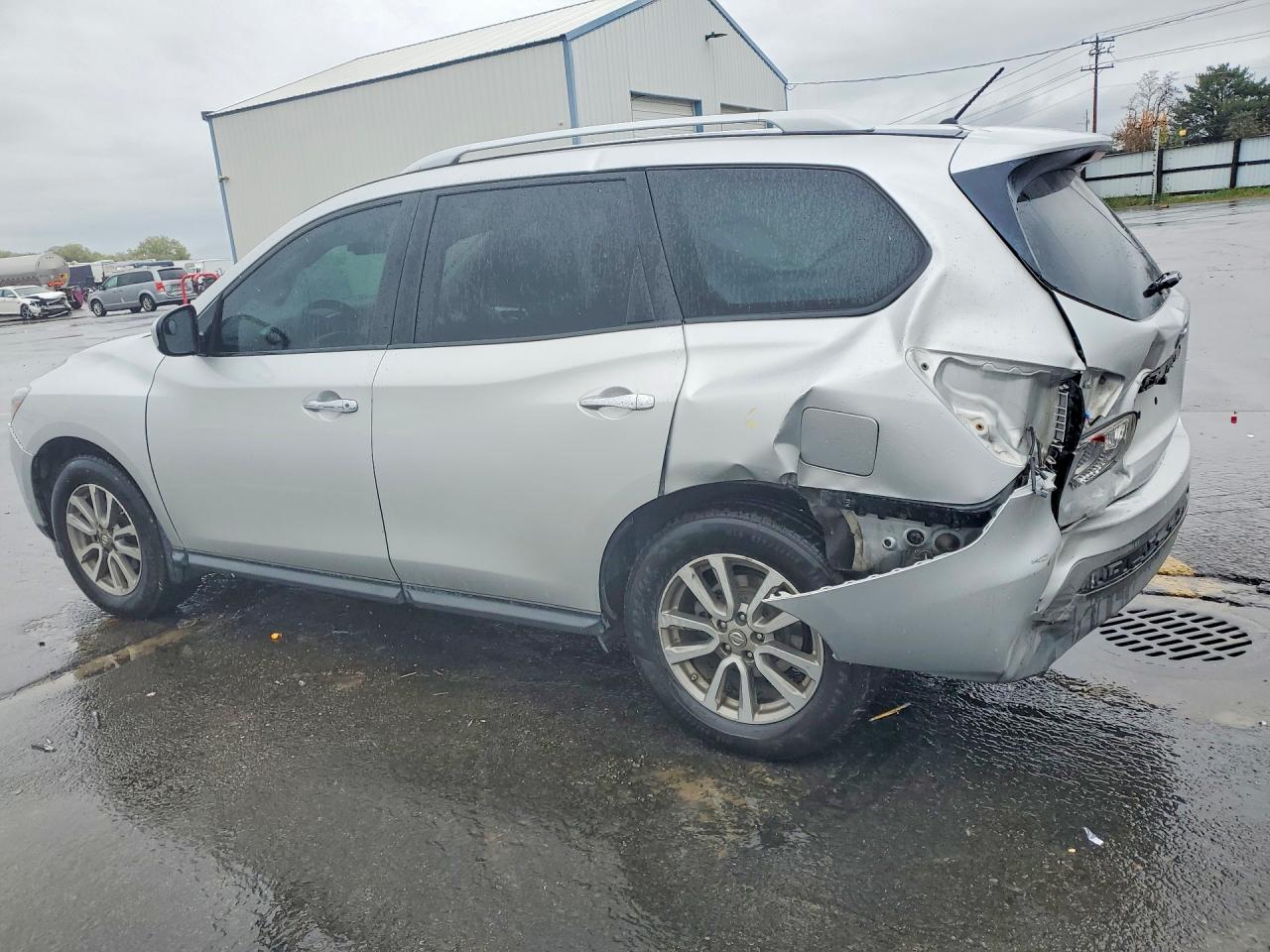 2015 Niss Pathfinder S Silver vin: 5N1AR2MM6FC692108