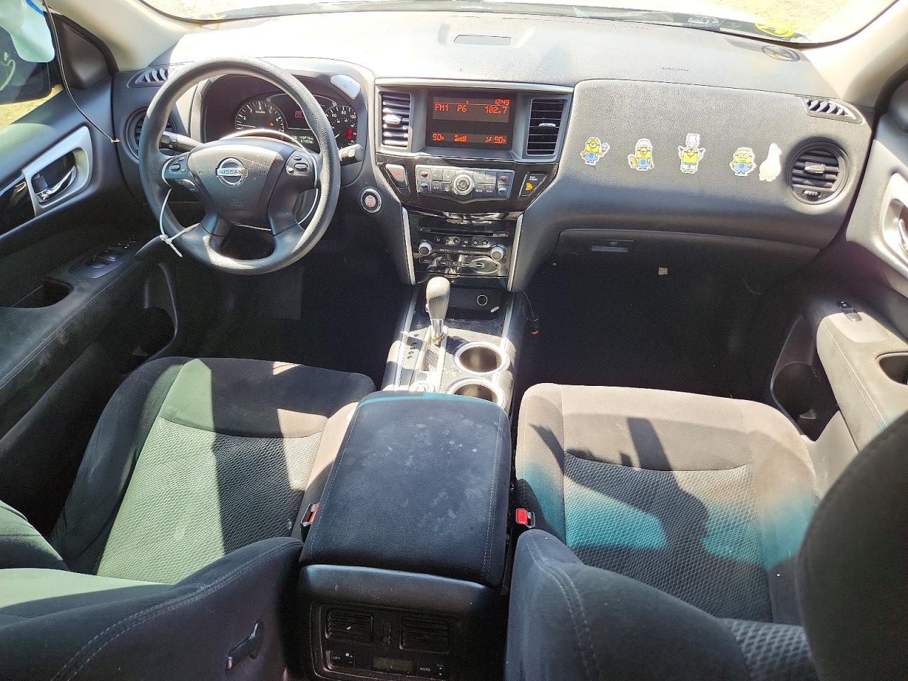 2015 Niss Pathfinder S Silver vin: 5N1AR2MM6FC692108