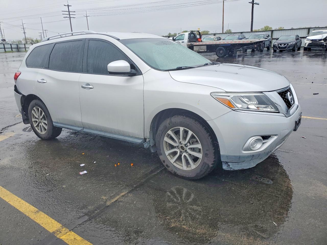 2015 Niss Pathfinder S Silver vin: 5N1AR2MM6FC692108
