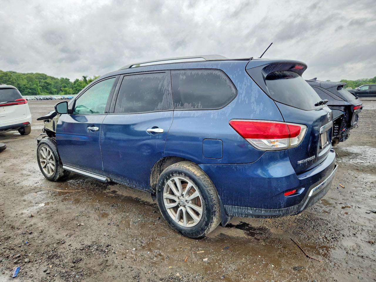 2015 Nissan Pathfinder S Blue vin: 5N1AR2MM6FC692741