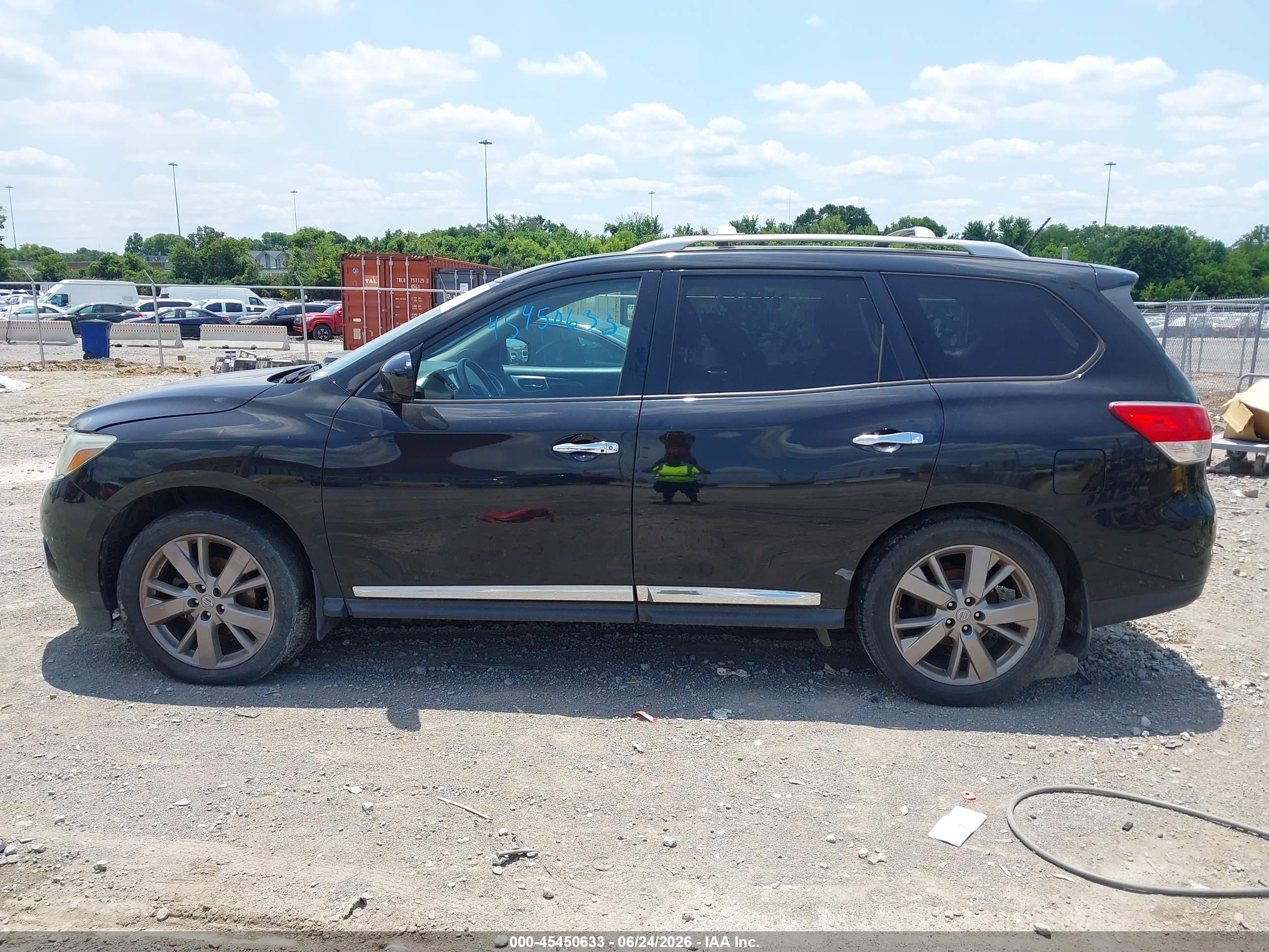 2015 Nissan Pathfinder Platinum Black vin: 5N1AR2MM6FC720098