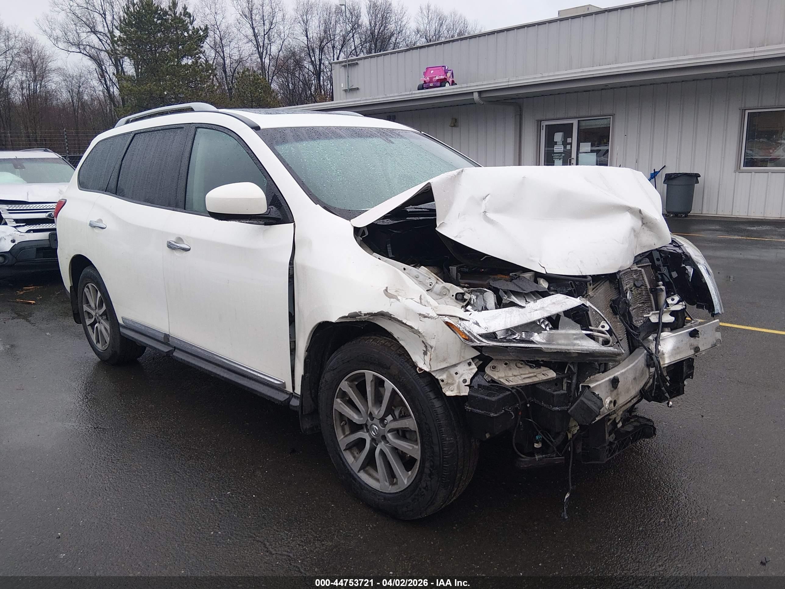 2015 Nissan Pathfinder Sl Белый vin: 5N1AR2MM6FC721591
