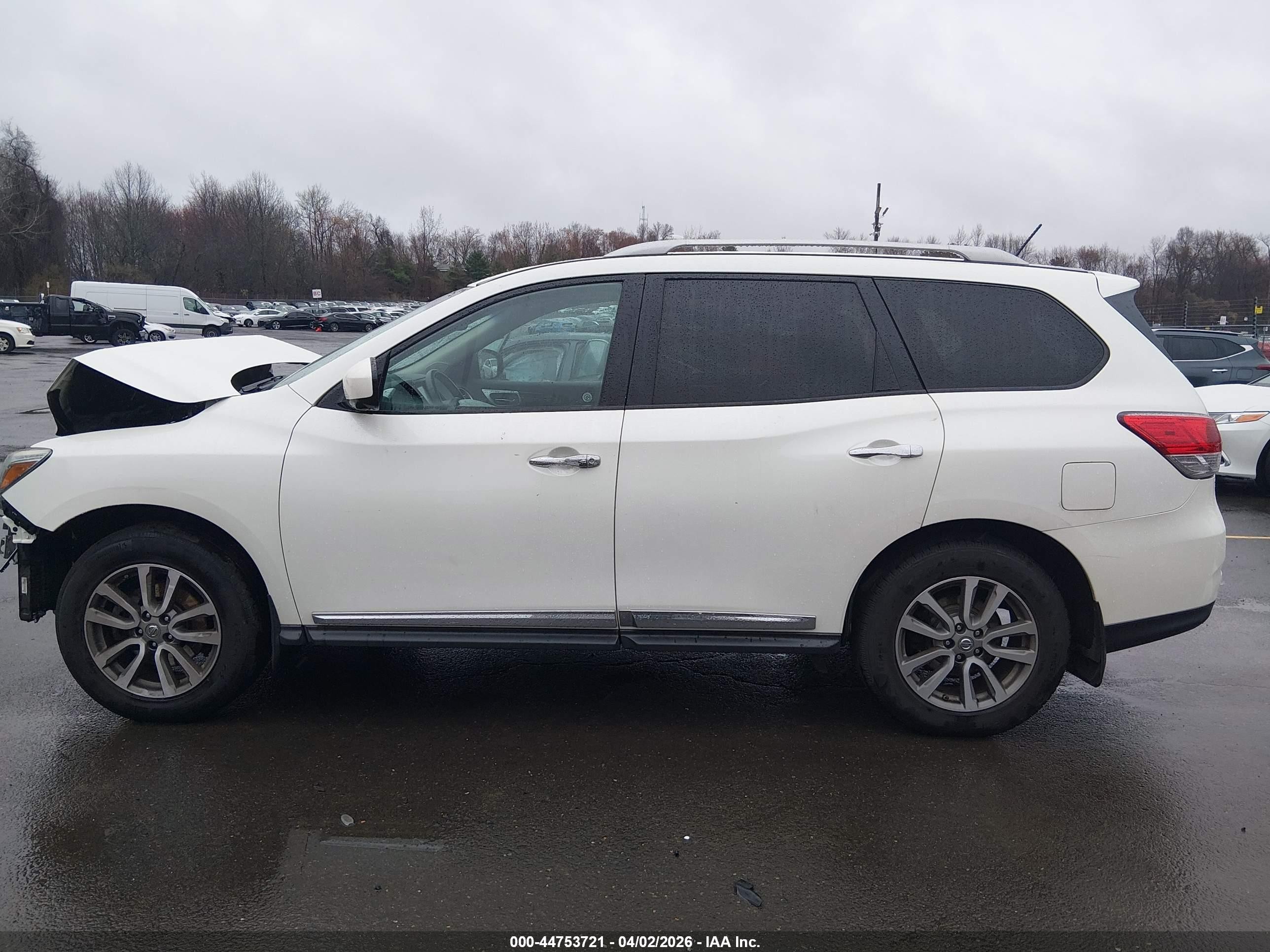2015 Nissan Pathfinder Sl Белый vin: 5N1AR2MM6FC721591