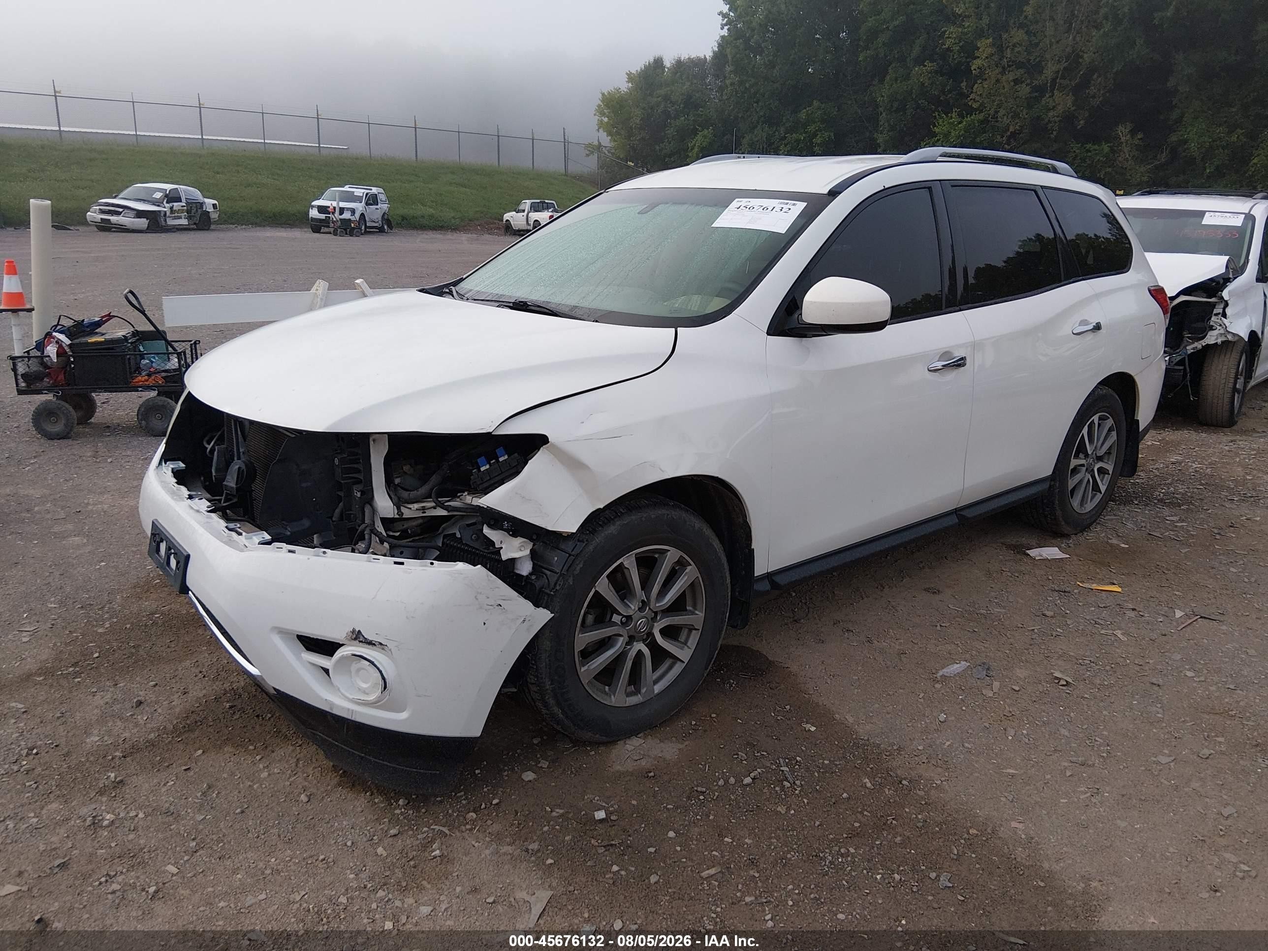 2013 Nissan Pathfinder Sv White vin: 5N1AR2MM7DC602882