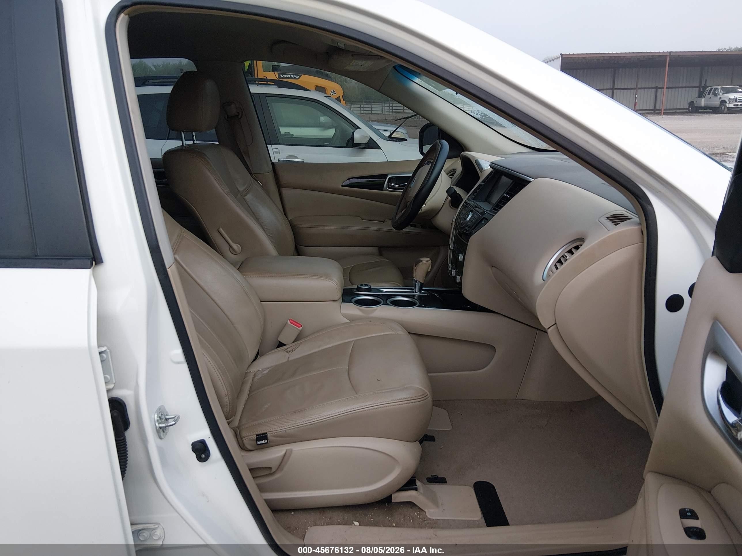 2013 Nissan Pathfinder Sv White vin: 5N1AR2MM7DC602882