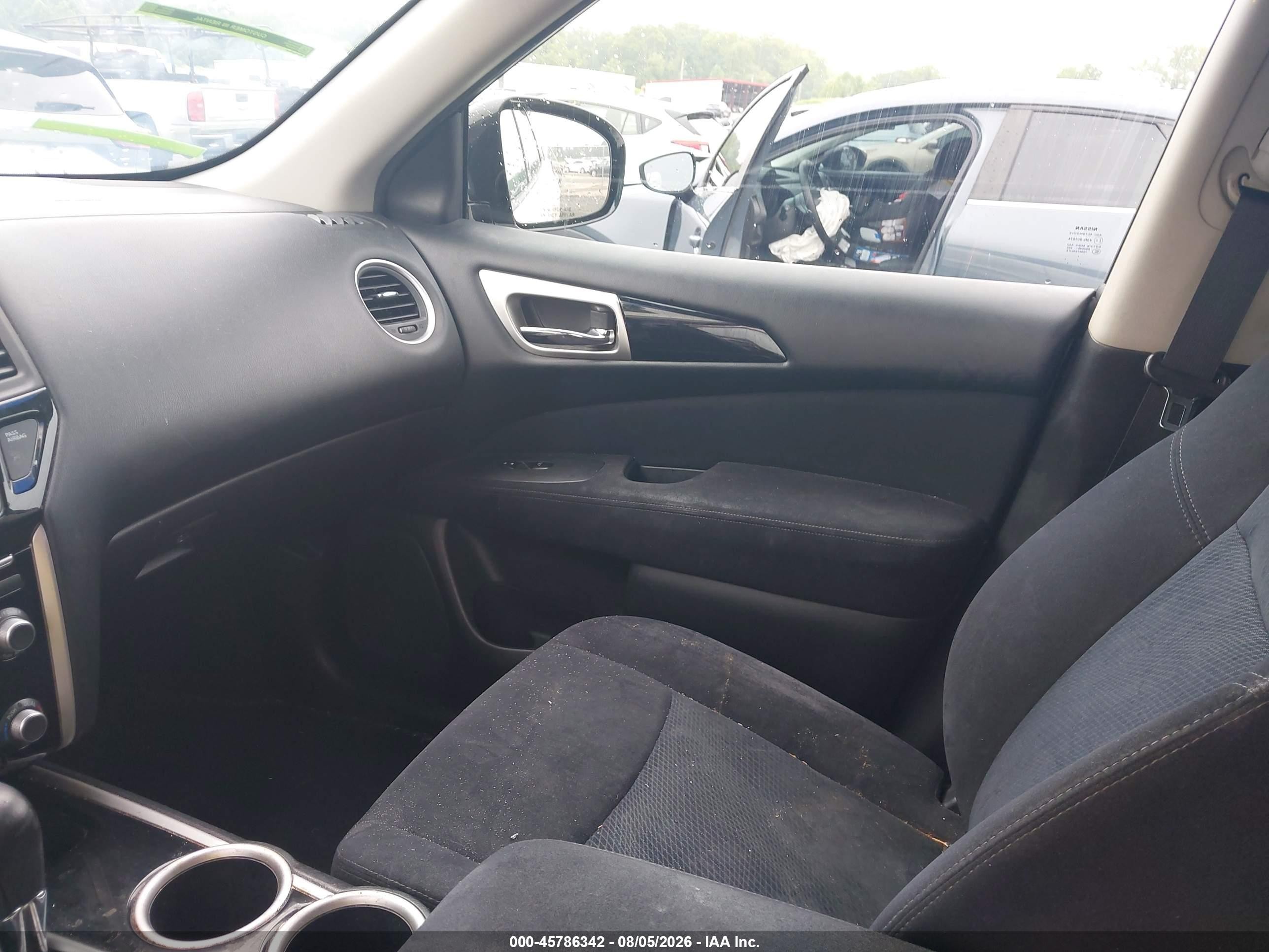 2013 Nissan Pathfinder Sv White vin: 5N1AR2MM7DC606723