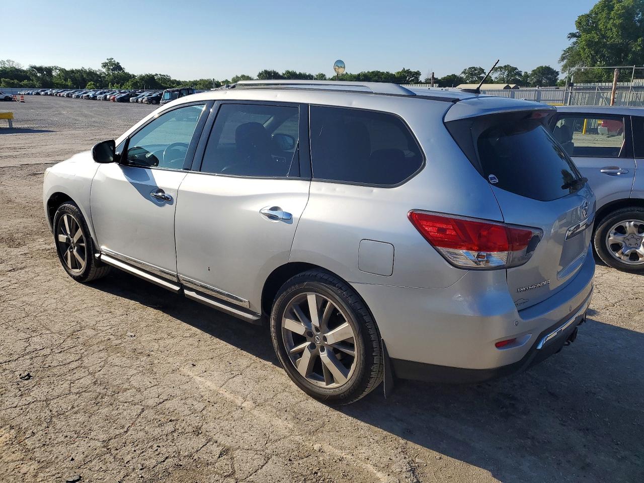 2013 Nissan Pathfinder S Silver vin: 5N1AR2MM7DC616961