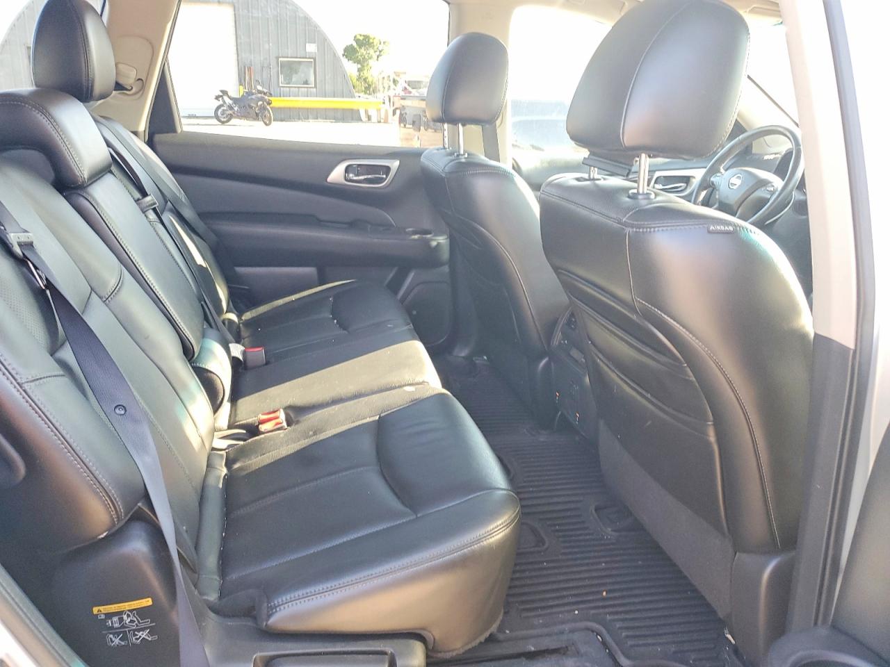 2013 Nissan Pathfinder S Silver vin: 5N1AR2MM7DC616961