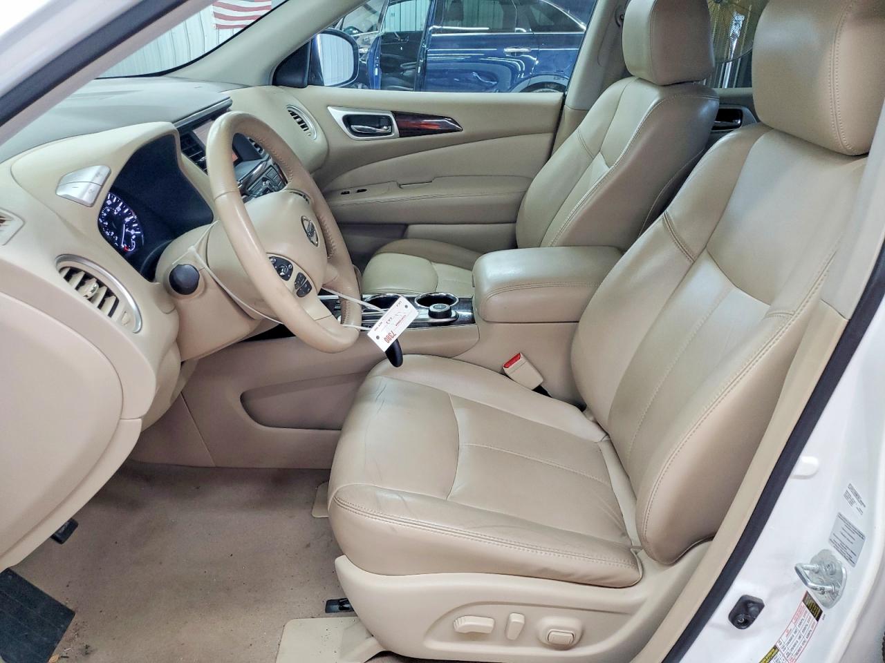 2013 Nissan Pathfinder S White vin: 5N1AR2MM7DC635218