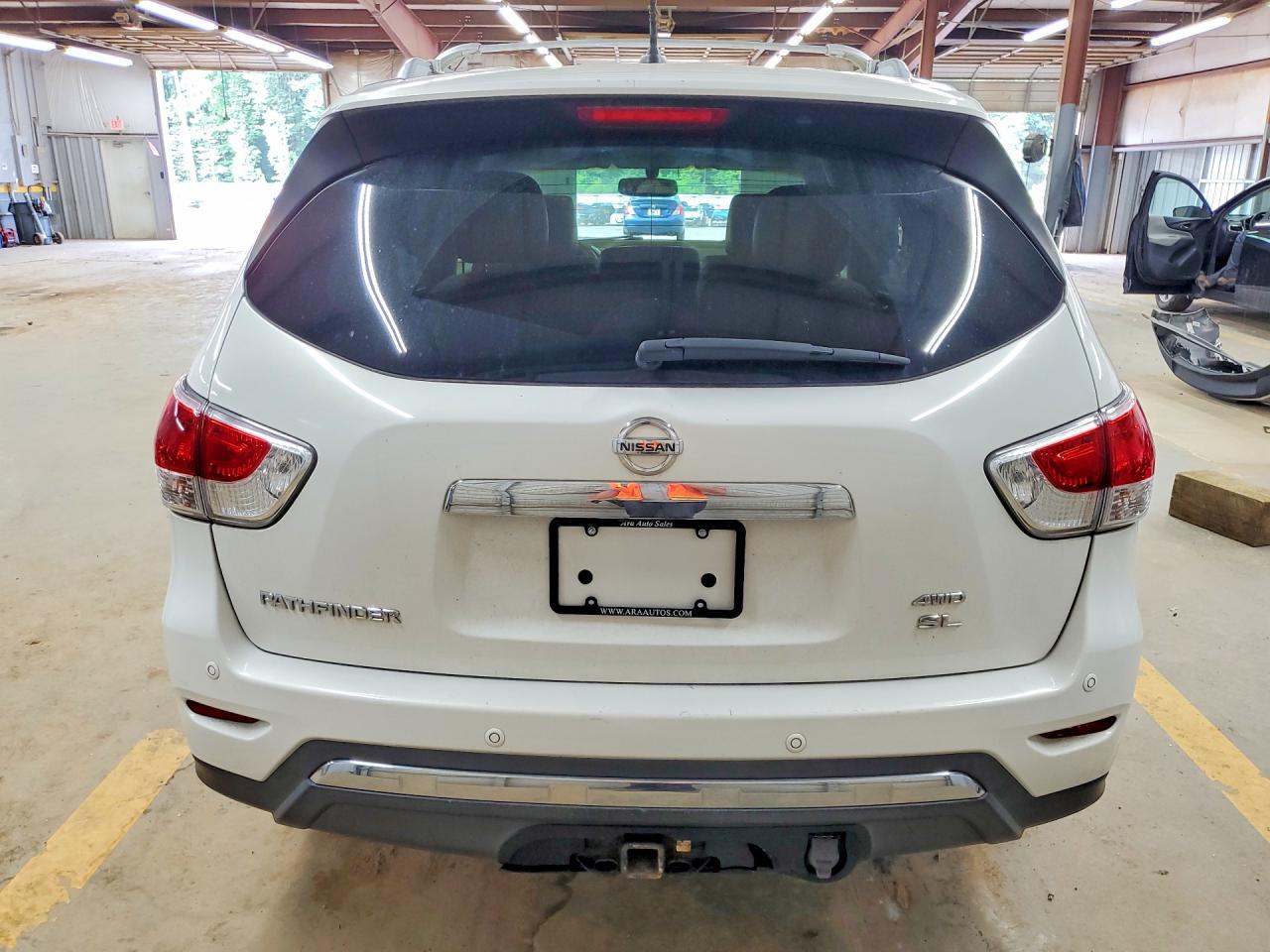2013 Nissan Pathfinder S White vin: 5N1AR2MM7DC635218