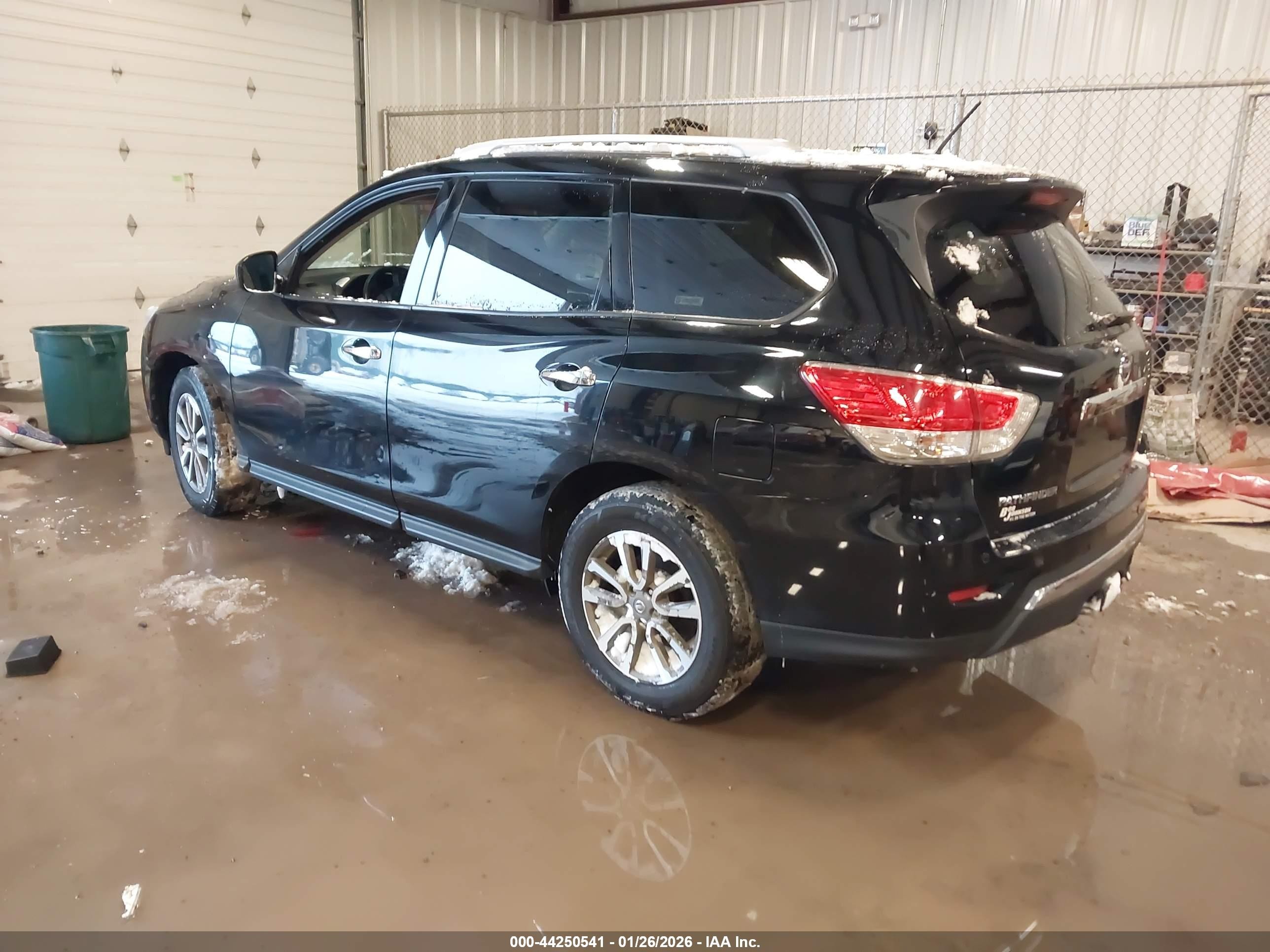 2013 Nissan Pathfinder Sv Black vin: 5N1AR2MM7DC667442