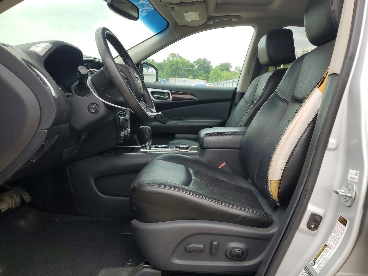 2013 Nissan Pathfinder S Silver vin: 5N1AR2MM7DC672642
