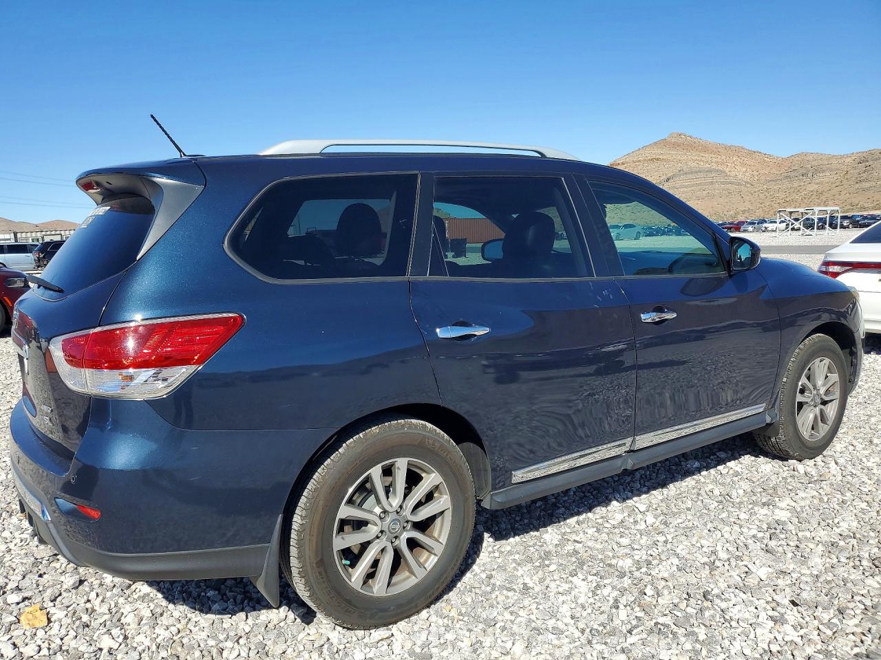 2013 Nissan Pathfinder S Blue vin: 5N1AR2MM7DC676982