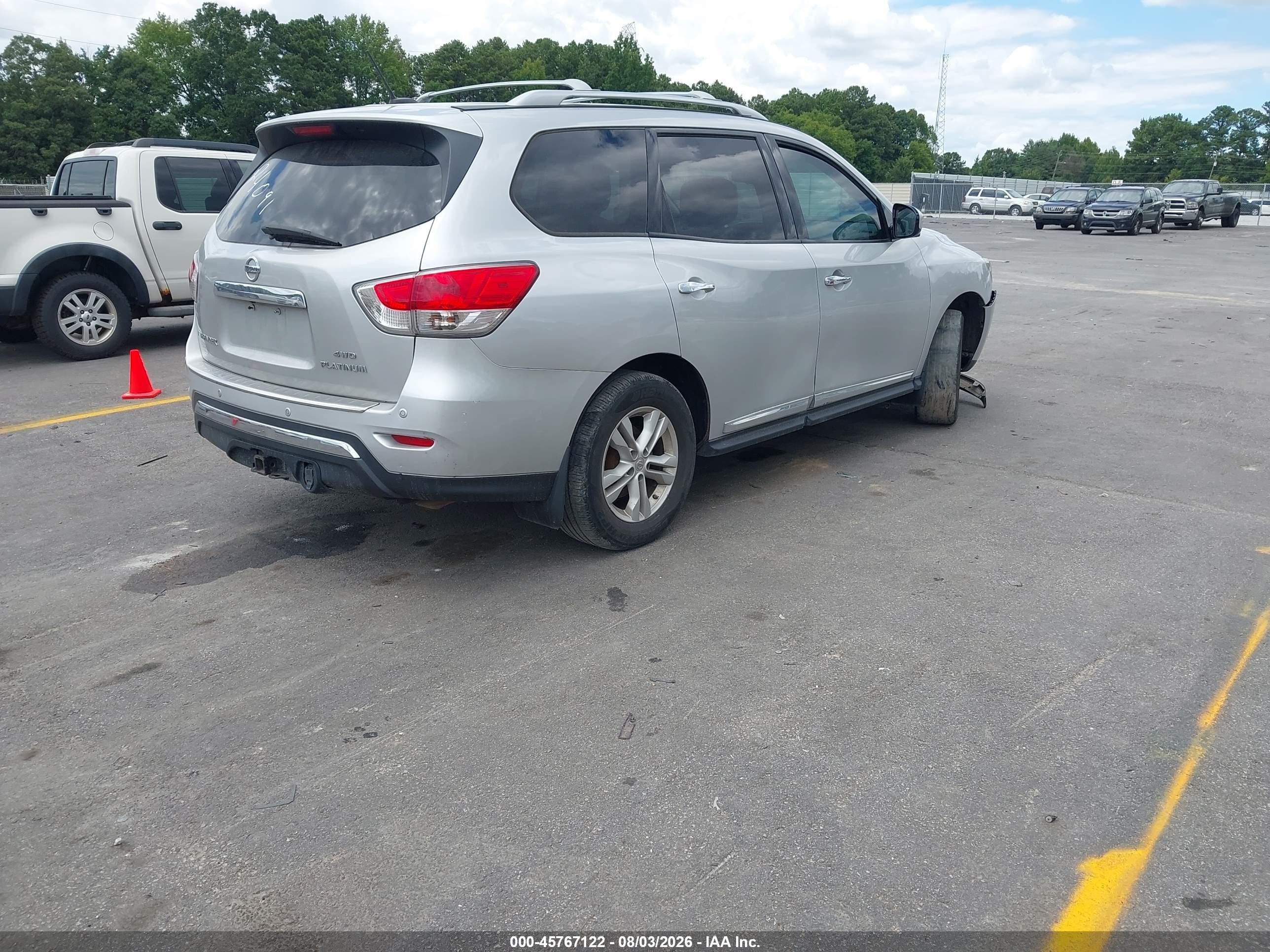 2014 Nissan Pathfinder Platinum Серебряный vin: 5N1AR2MM7EC624091