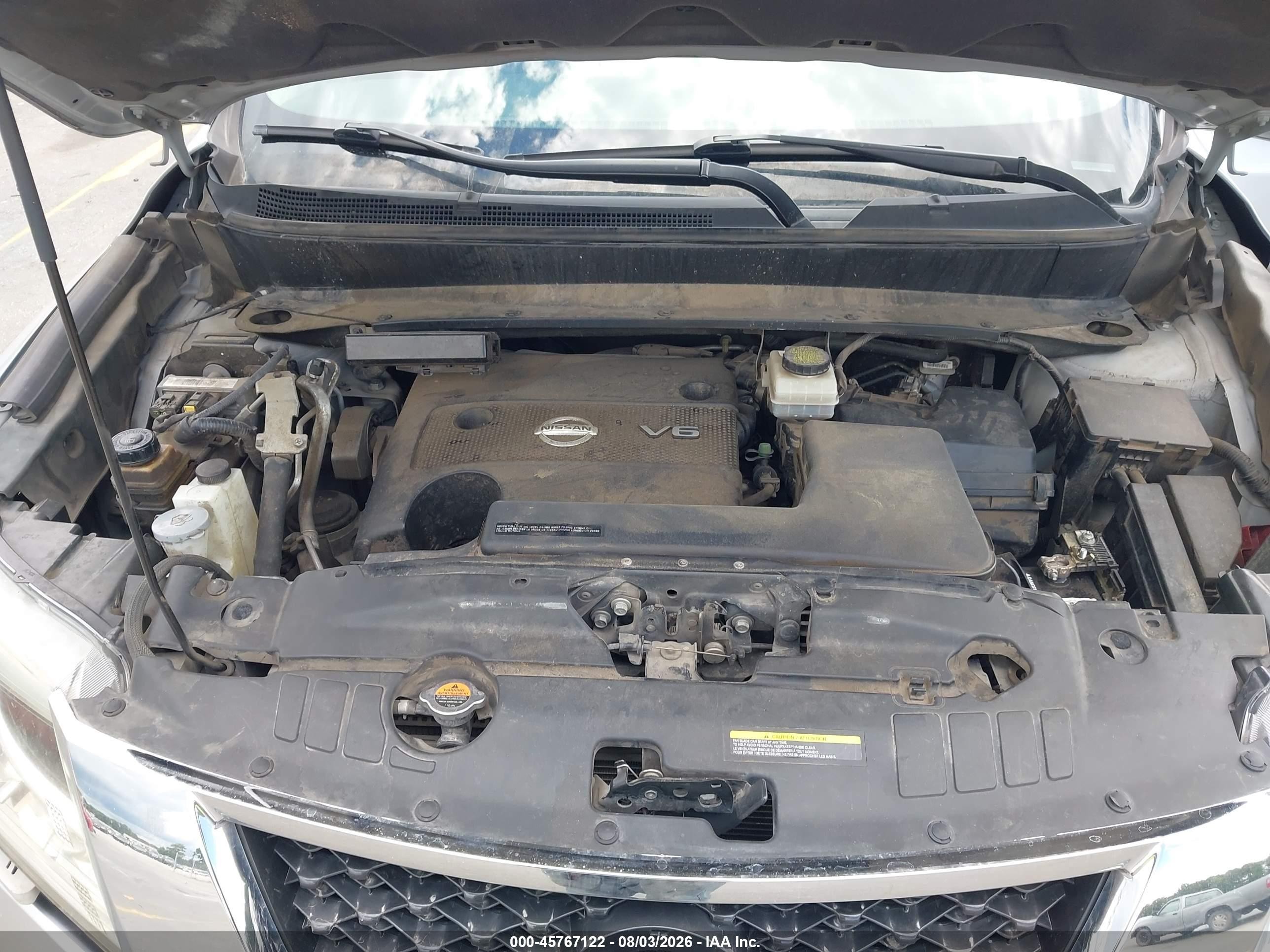 2014 Nissan Pathfinder Platinum Серебряный vin: 5N1AR2MM7EC624091
