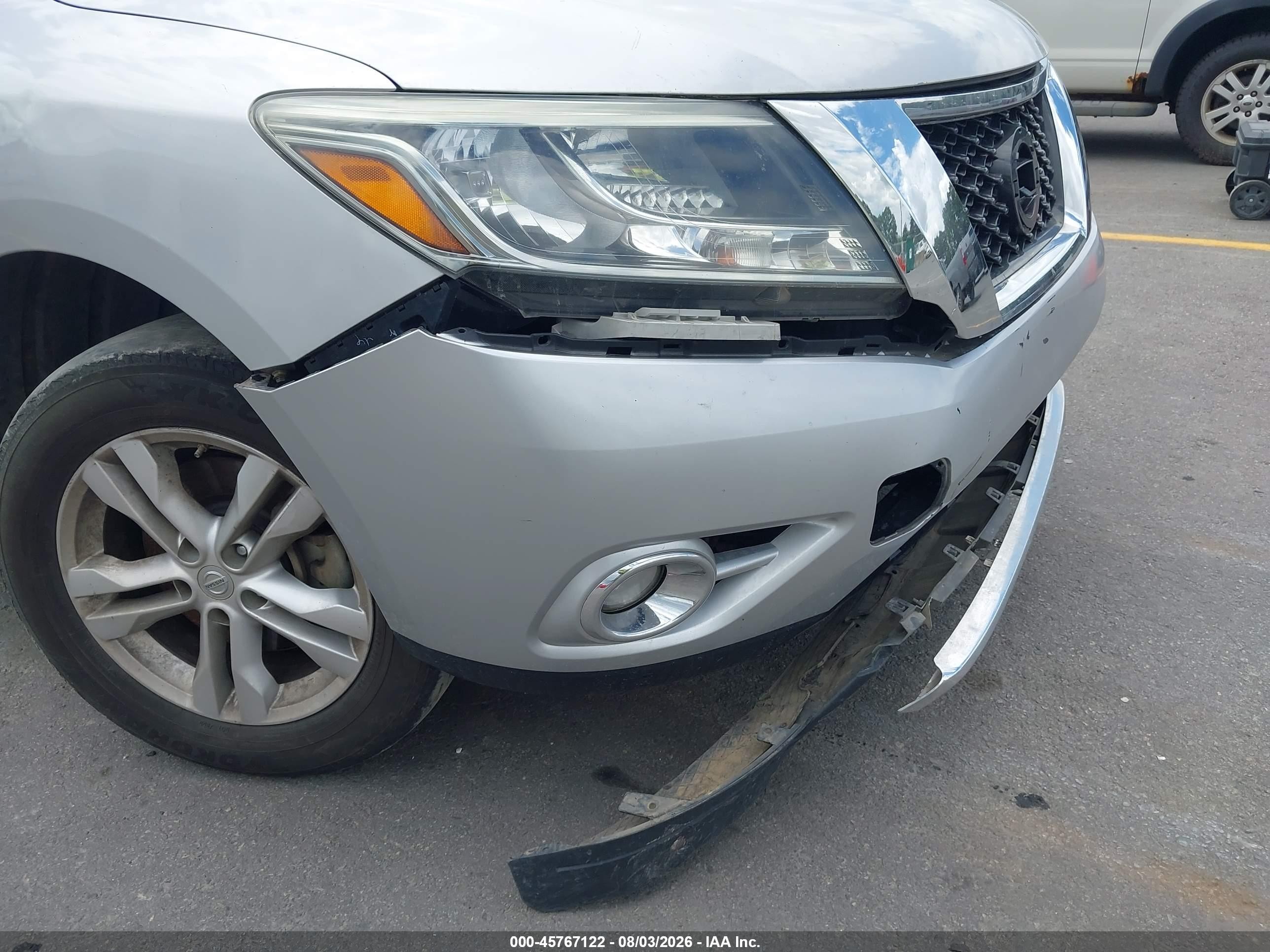 2014 Nissan Pathfinder Platinum Серебряный vin: 5N1AR2MM7EC624091