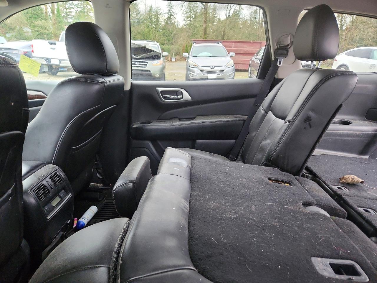 2014 Nissan Pathfinder S White vin: 5N1AR2MM7EC630523