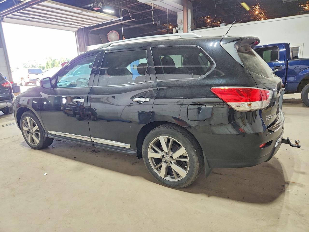 2014 Nissan Pathfinder S Black vin: 5N1AR2MM7EC630683