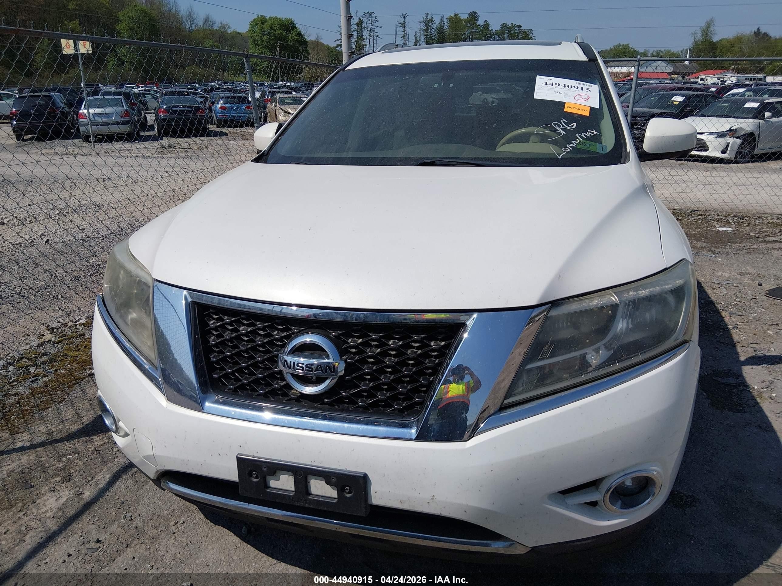 2014 Nissan Pathfinder Platinum Белый vin: 5N1AR2MM7EC640968