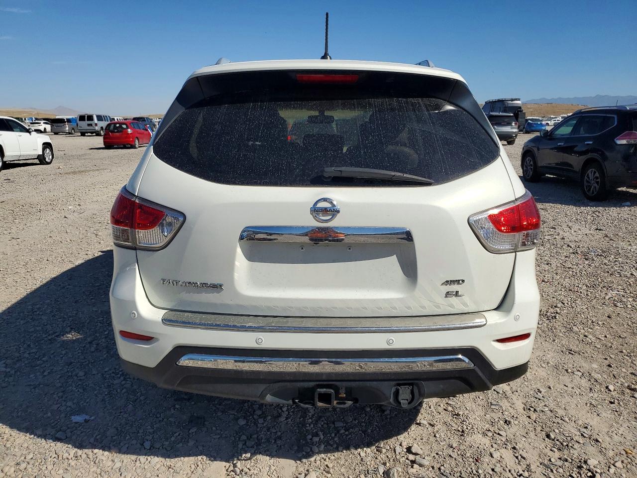 2014 Nissan Pathfinder Sl Белый vin: 5N1AR2MM7EC644177
