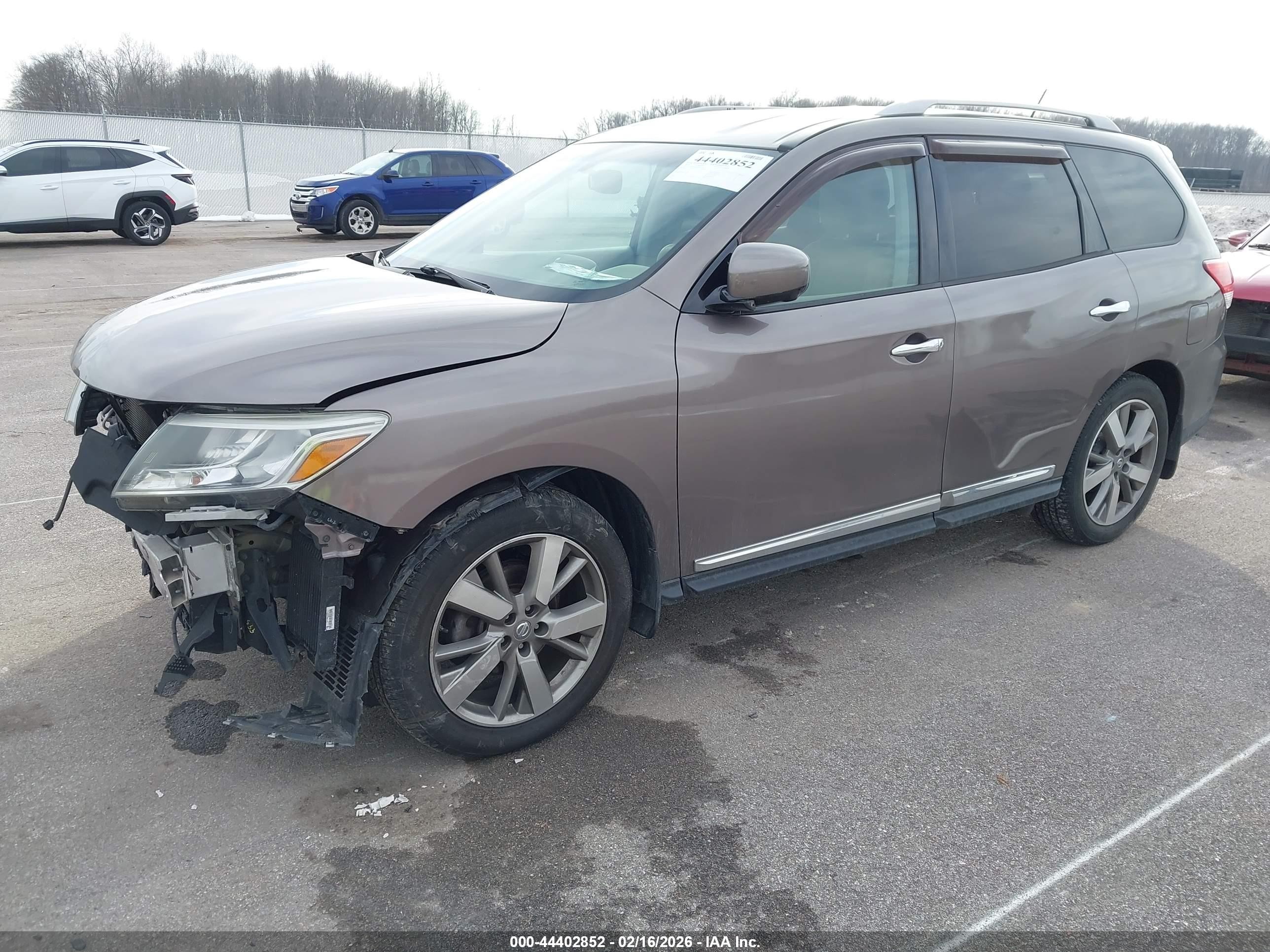 2014 Nissan Pathfinder Platinum Champagne vin: 5N1AR2MM7EC662713
