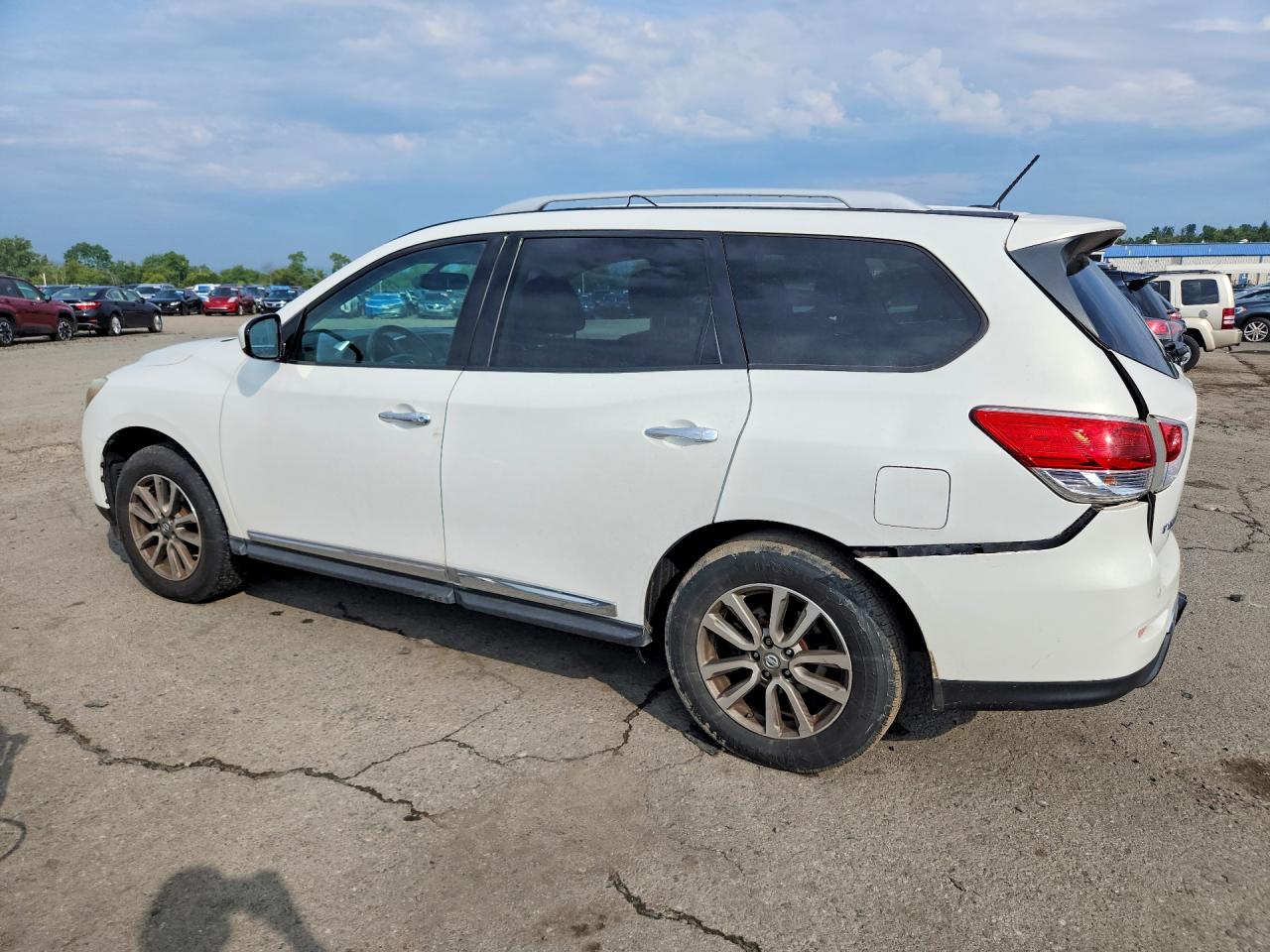 2014 Nissan Pathfinder S Белый vin: 5N1AR2MM7EC663943