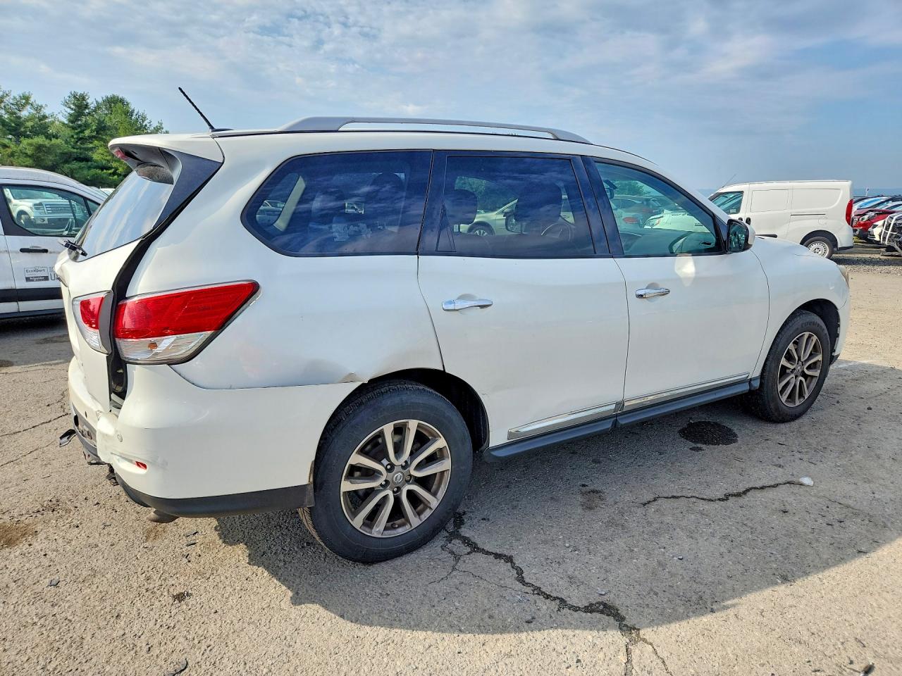 2014 Nissan Pathfinder S Белый vin: 5N1AR2MM7EC663943