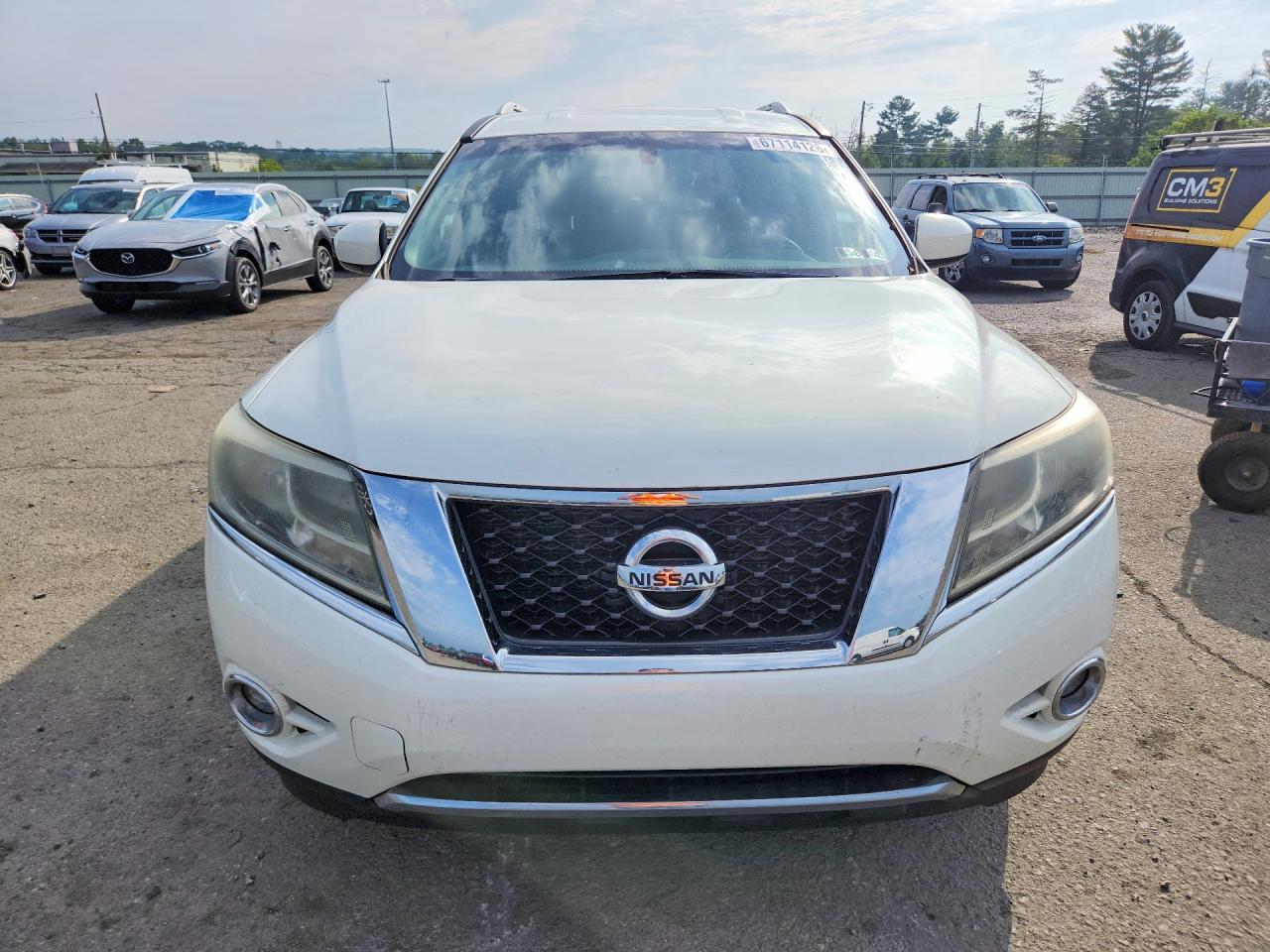 2014 Nissan Pathfinder S Белый vin: 5N1AR2MM7EC663943