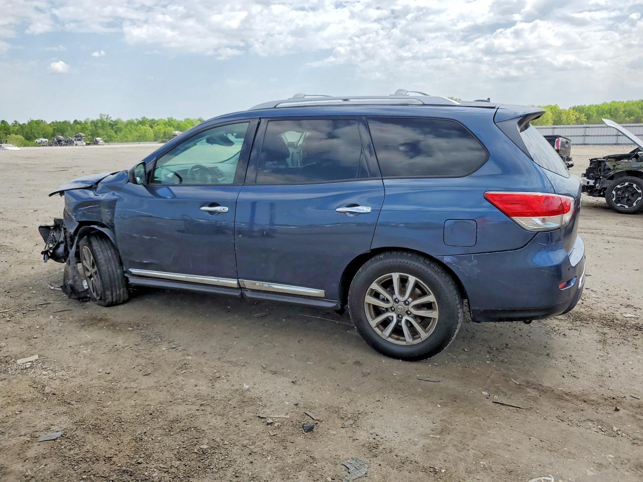 2014 Nissan Pathfinder S Blue vin: 5N1AR2MM7EC696795