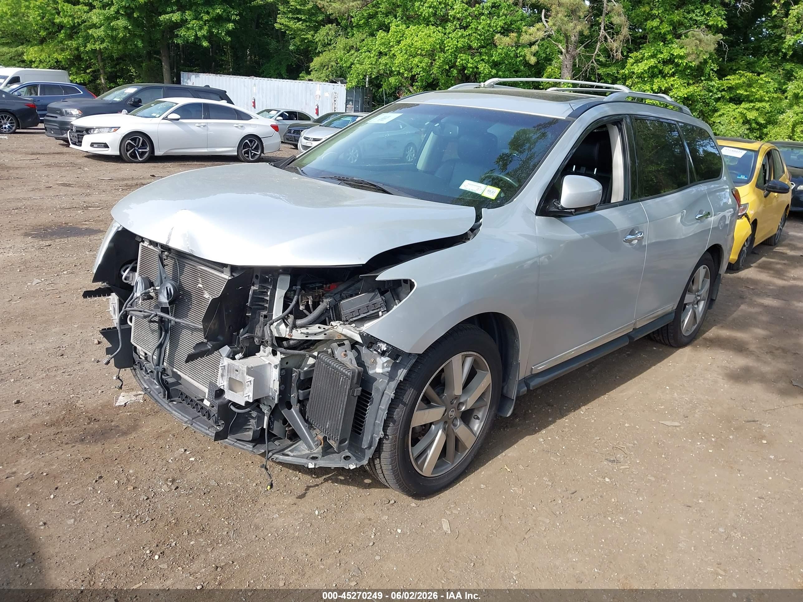 2014 Nissan Pathfinder Platinum Black vin: 5N1AR2MM7EC698577