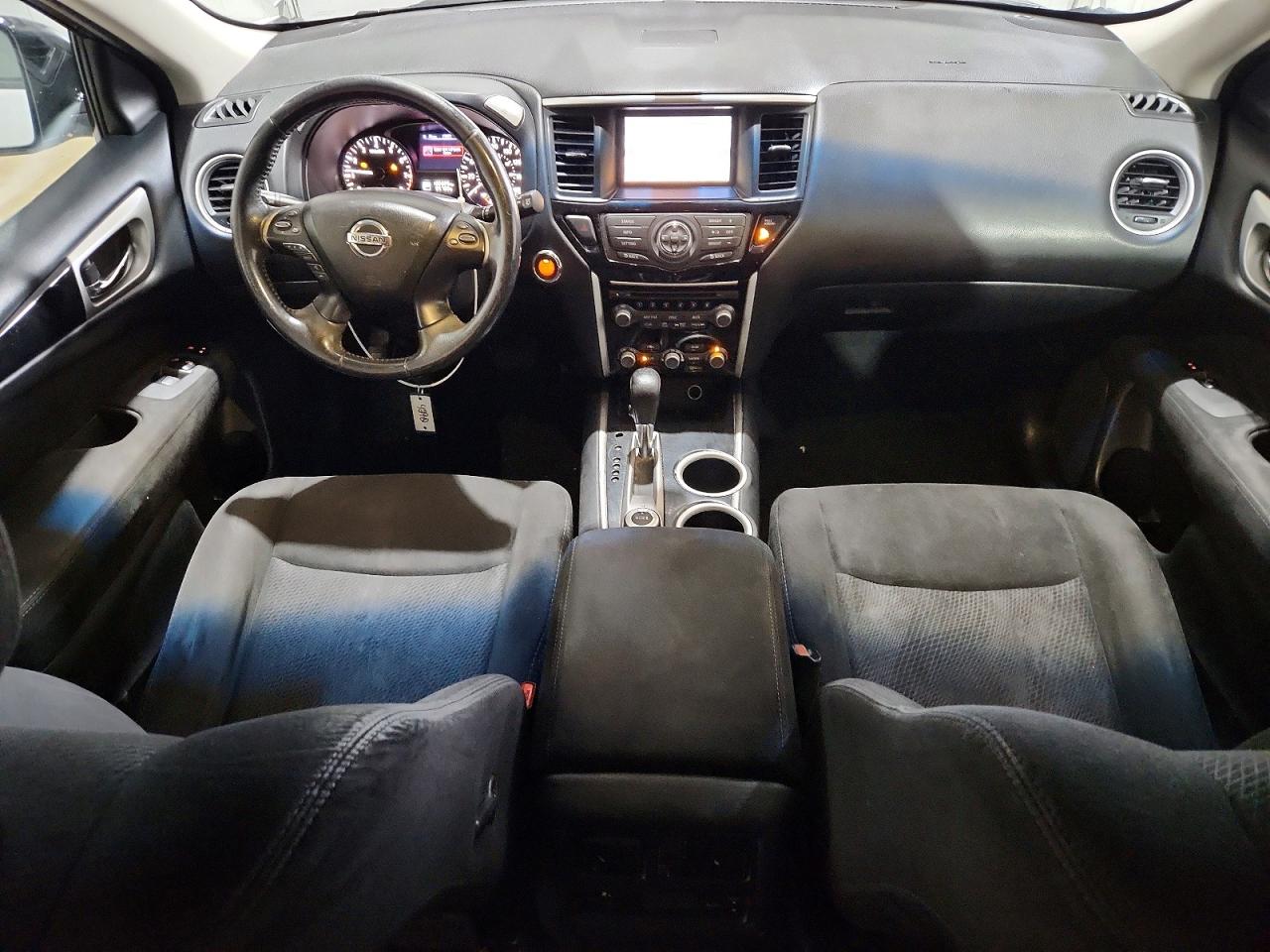 2014 Nissan Pathfinder Sv Silver vin: 5N1AR2MM7EC707682