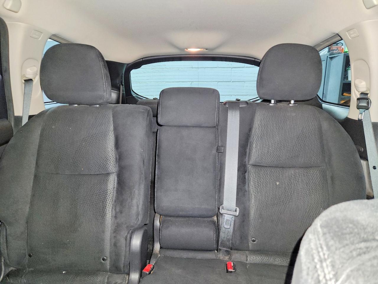 2014 Nissan Pathfinder Sv Silver vin: 5N1AR2MM7EC707682