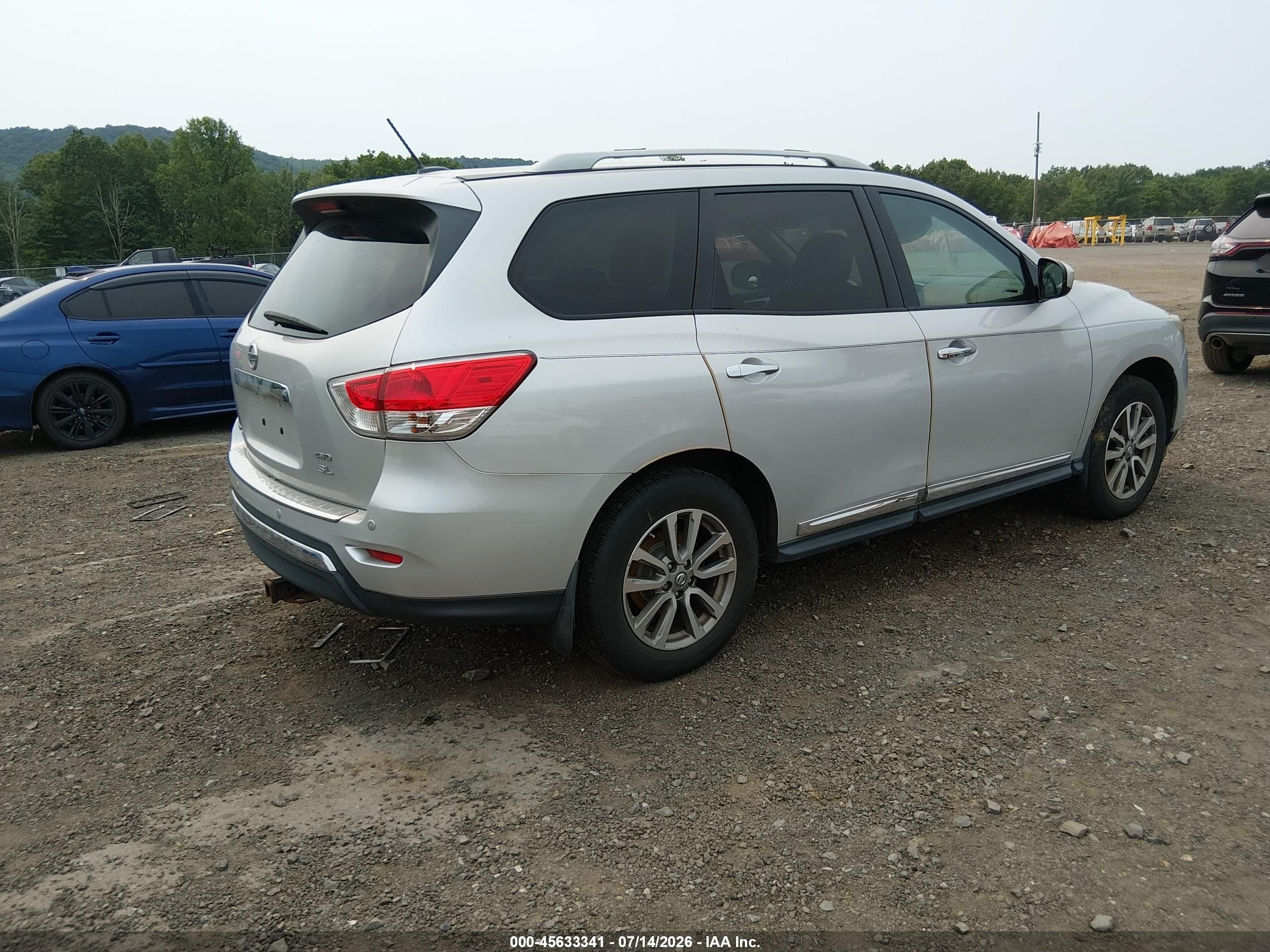 2014 Nissan Pathfinder Sl Silver vin: 5N1AR2MM7EC721582