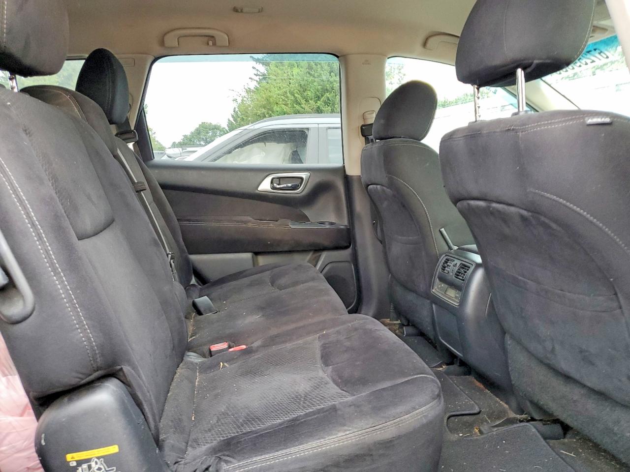 2014 Nissan Pathfinder S Red vin: 5N1AR2MM7EC722411