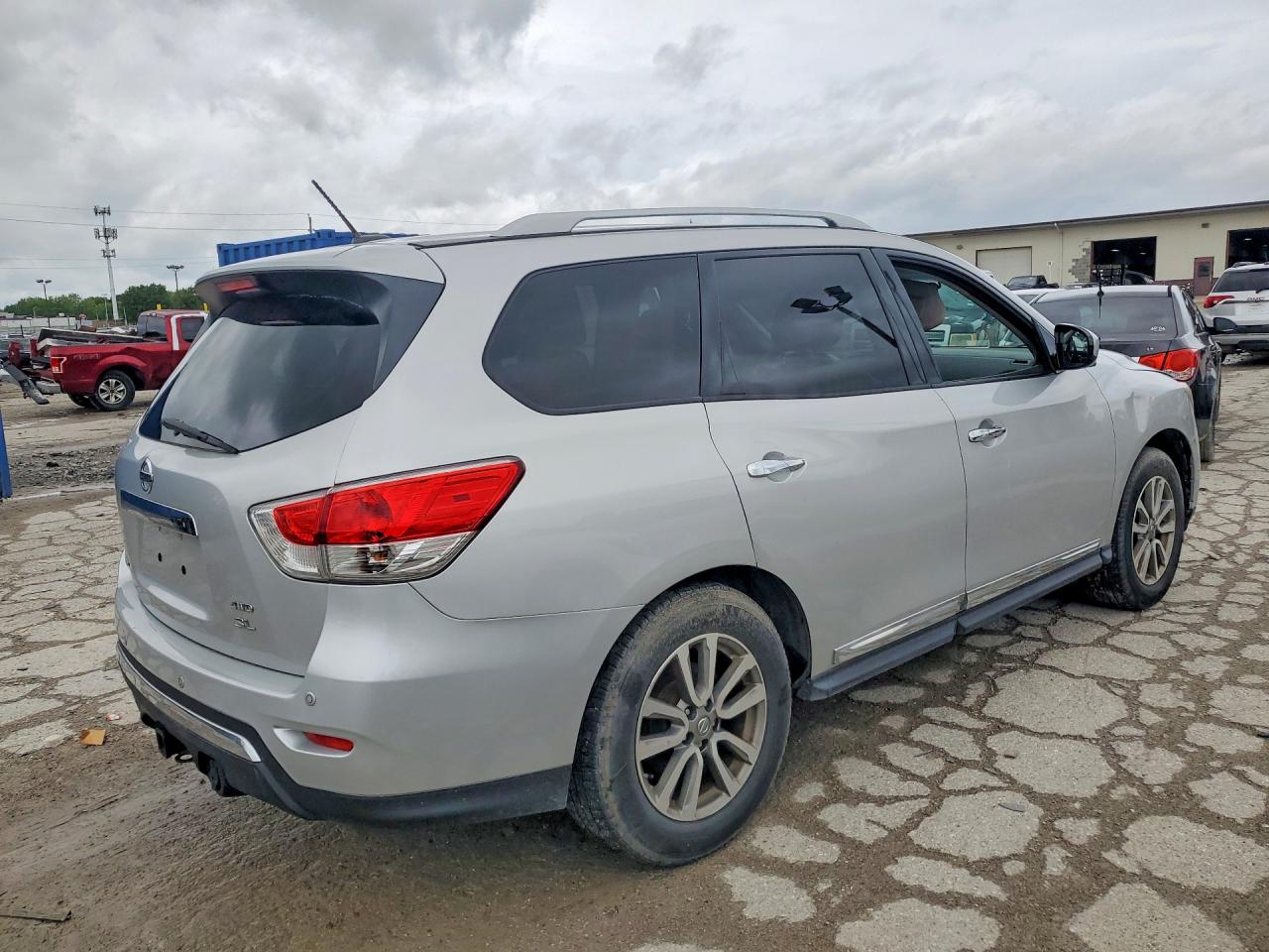 2015 Nissan Pathfinder Sl Silver vin: 5N1AR2MM7FC602688