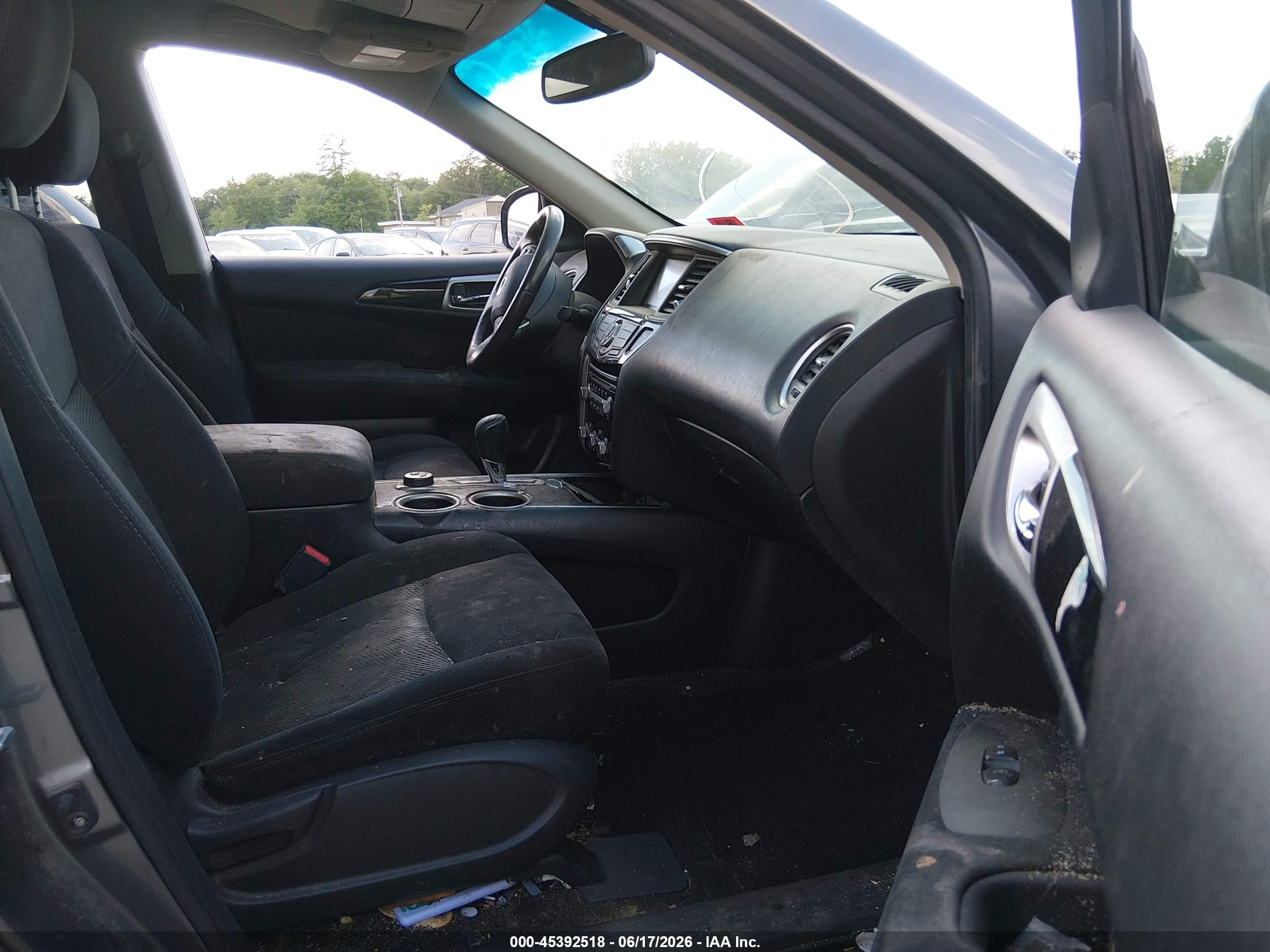 2015 Nissan Pathfinder Sv Silver vin: 5N1AR2MM7FC617062