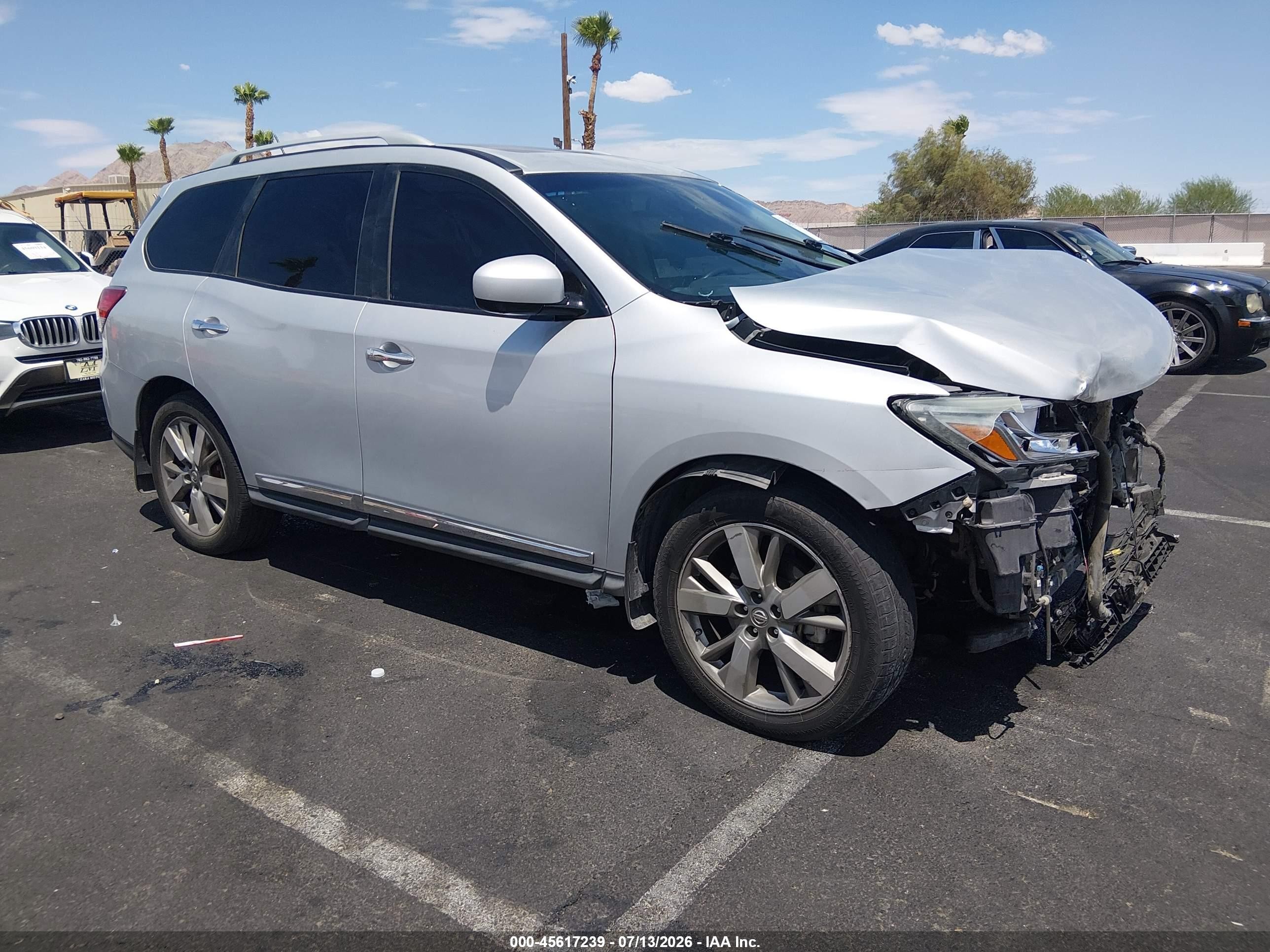 2015 Nissan Pathfinder Platinum Silver vin: 5N1AR2MM7FC622312