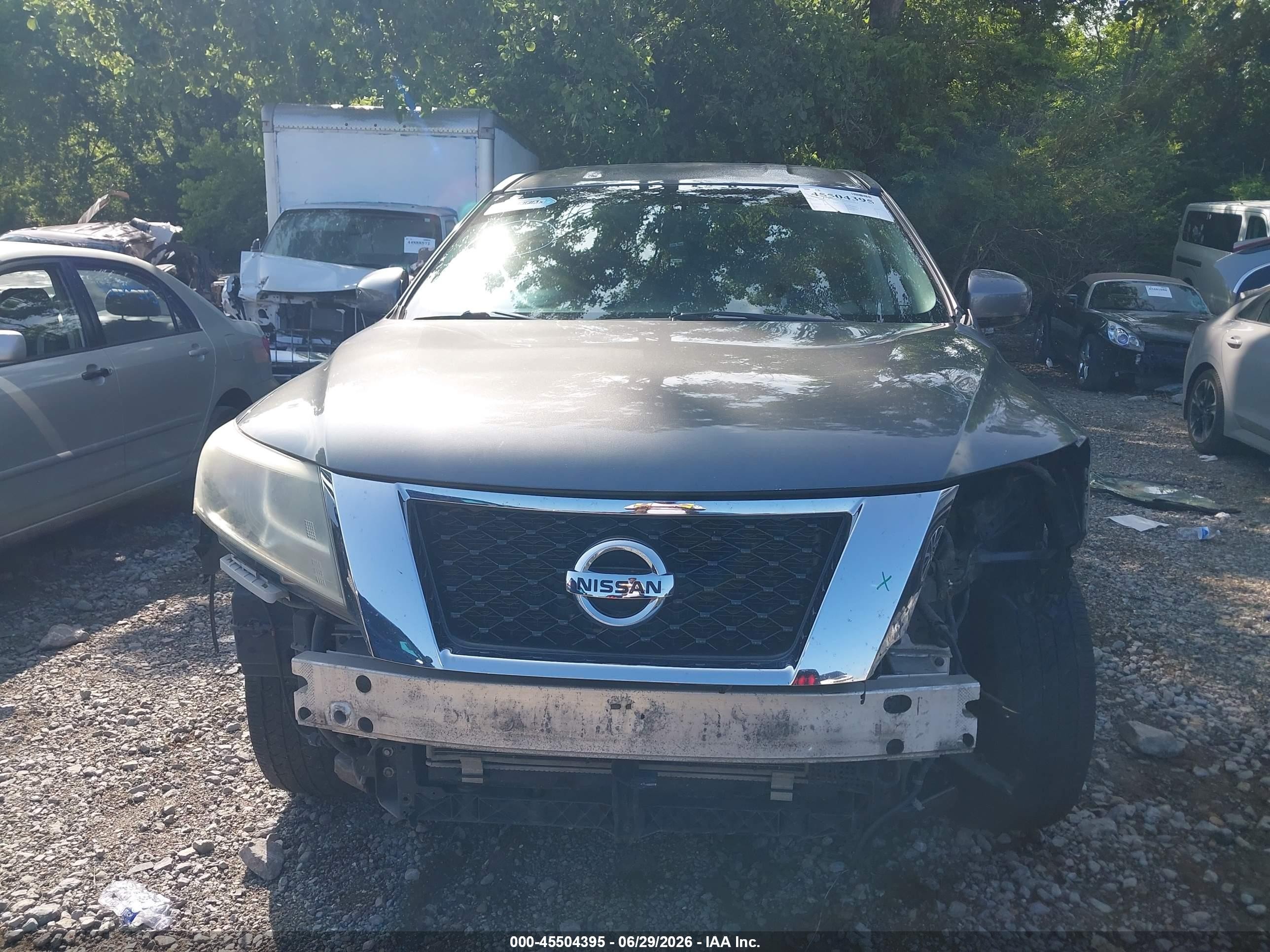 2015 Nissan Pathfinder S Gray vin: 5N1AR2MM7FC623671