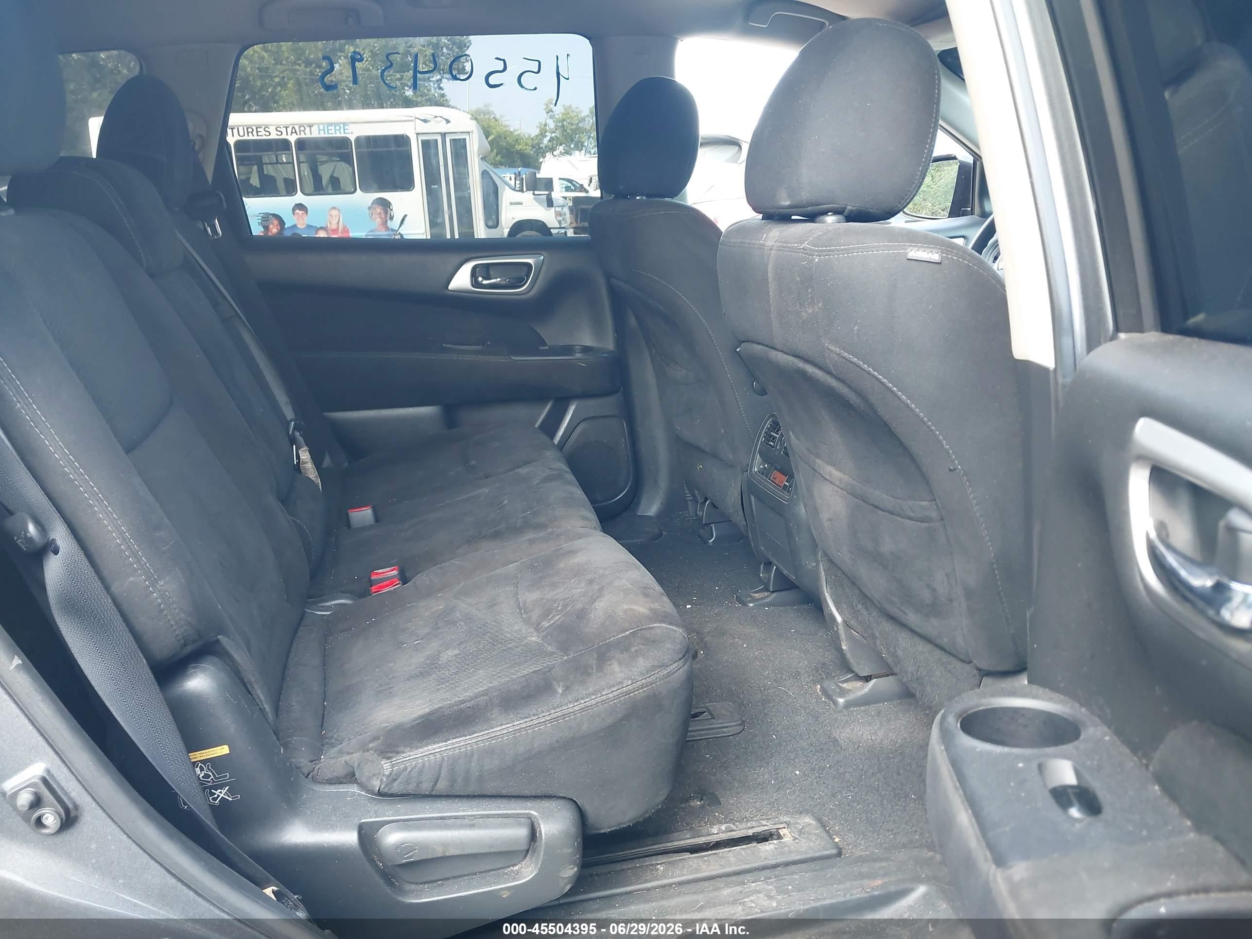 2015 Nissan Pathfinder S Gray vin: 5N1AR2MM7FC623671