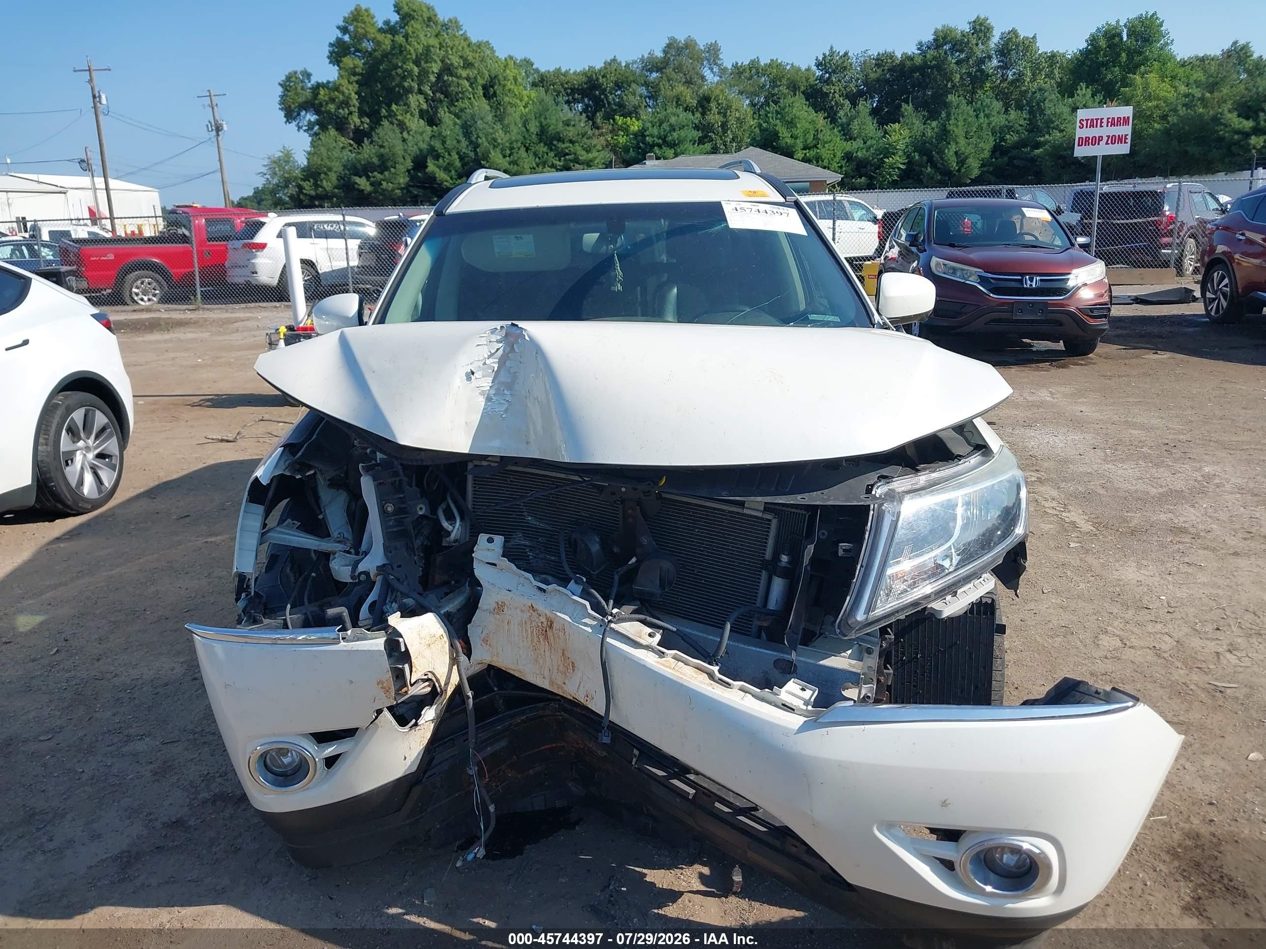 2015 Nissan Pathfinder Platinum White vin: 5N1AR2MM7FC626831