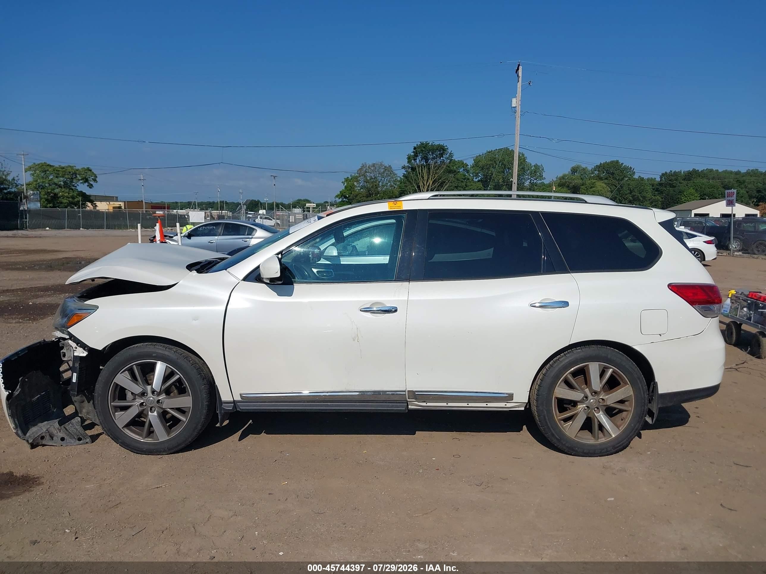 2015 Nissan Pathfinder Platinum White vin: 5N1AR2MM7FC626831