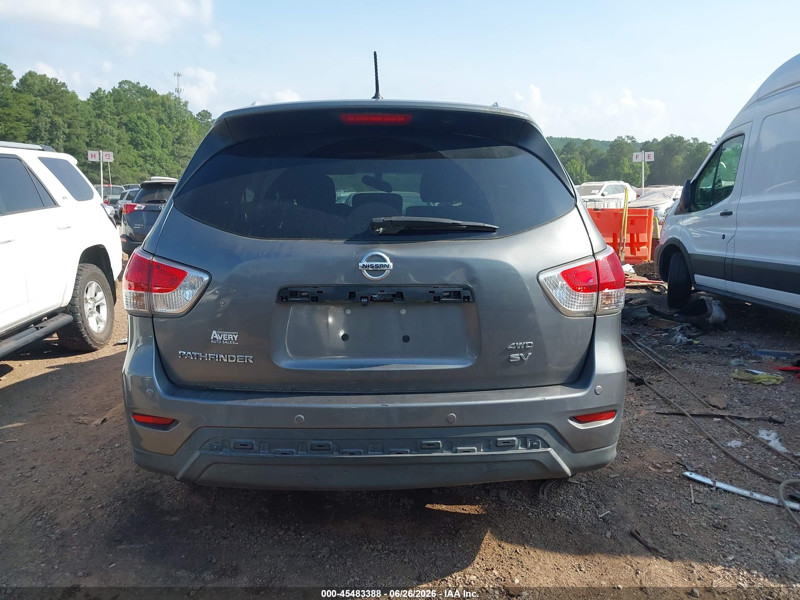 2015 Nissan Pathfinder Sv Gray vin: 5N1AR2MM7FC638428
