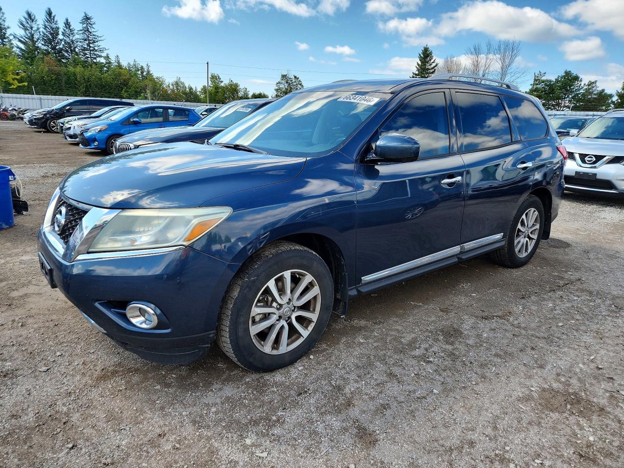 2015 Nissan Pathfinder S Blue vin: 5N1AR2MM7FC648876