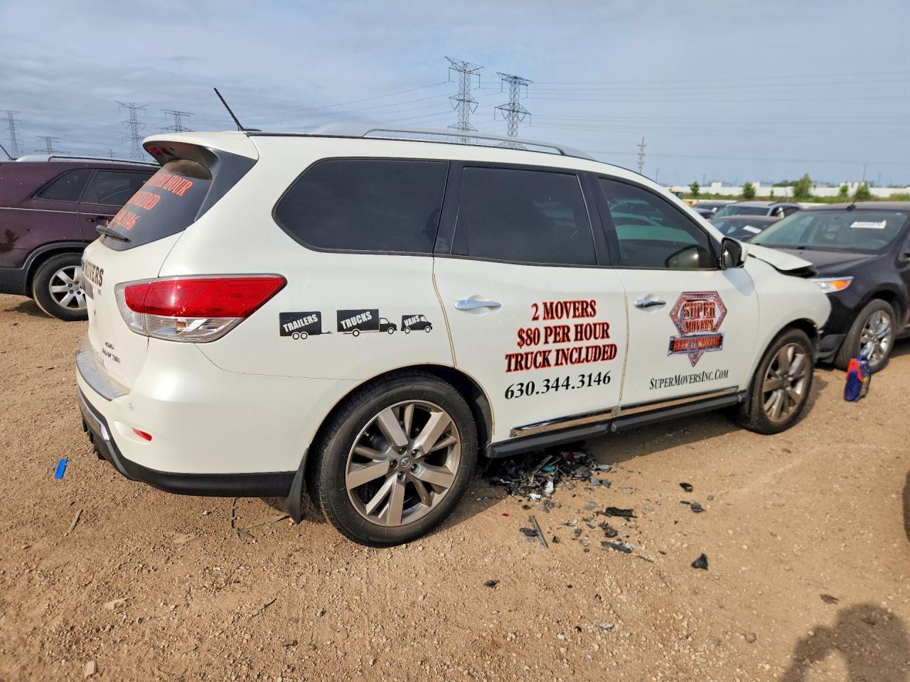 2015 Nissan Pathfinder S White vin: 5N1AR2MM7FC667668