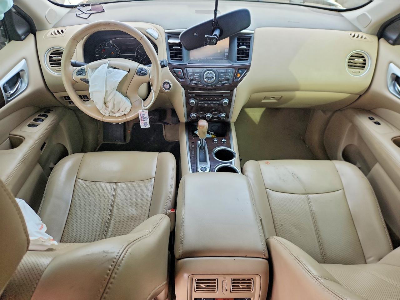 2015 Nissan Pathfinder S White vin: 5N1AR2MM7FC667668