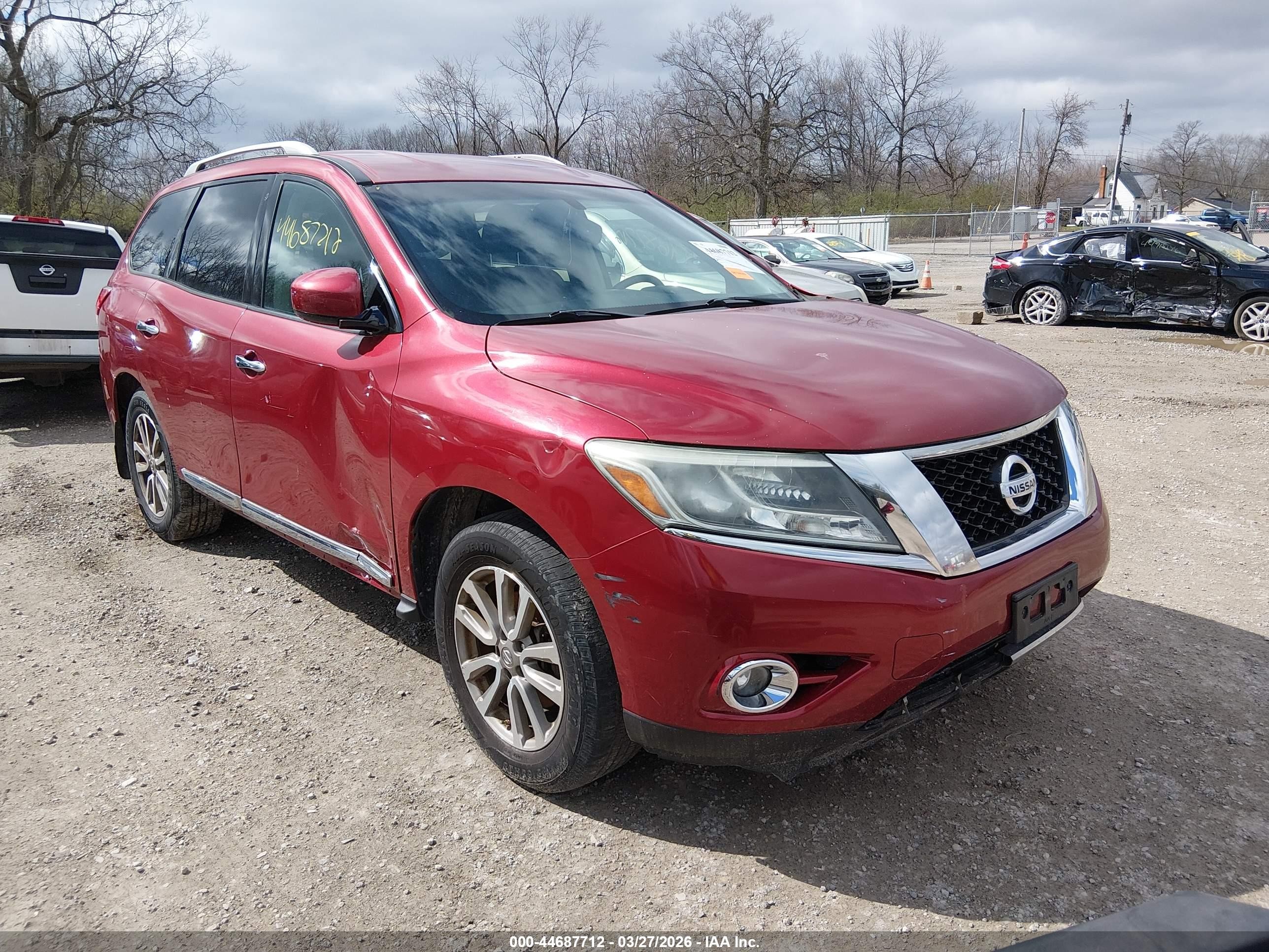 2015 Nissan Pathfinder Sl Red vin: 5N1AR2MM7FC694465