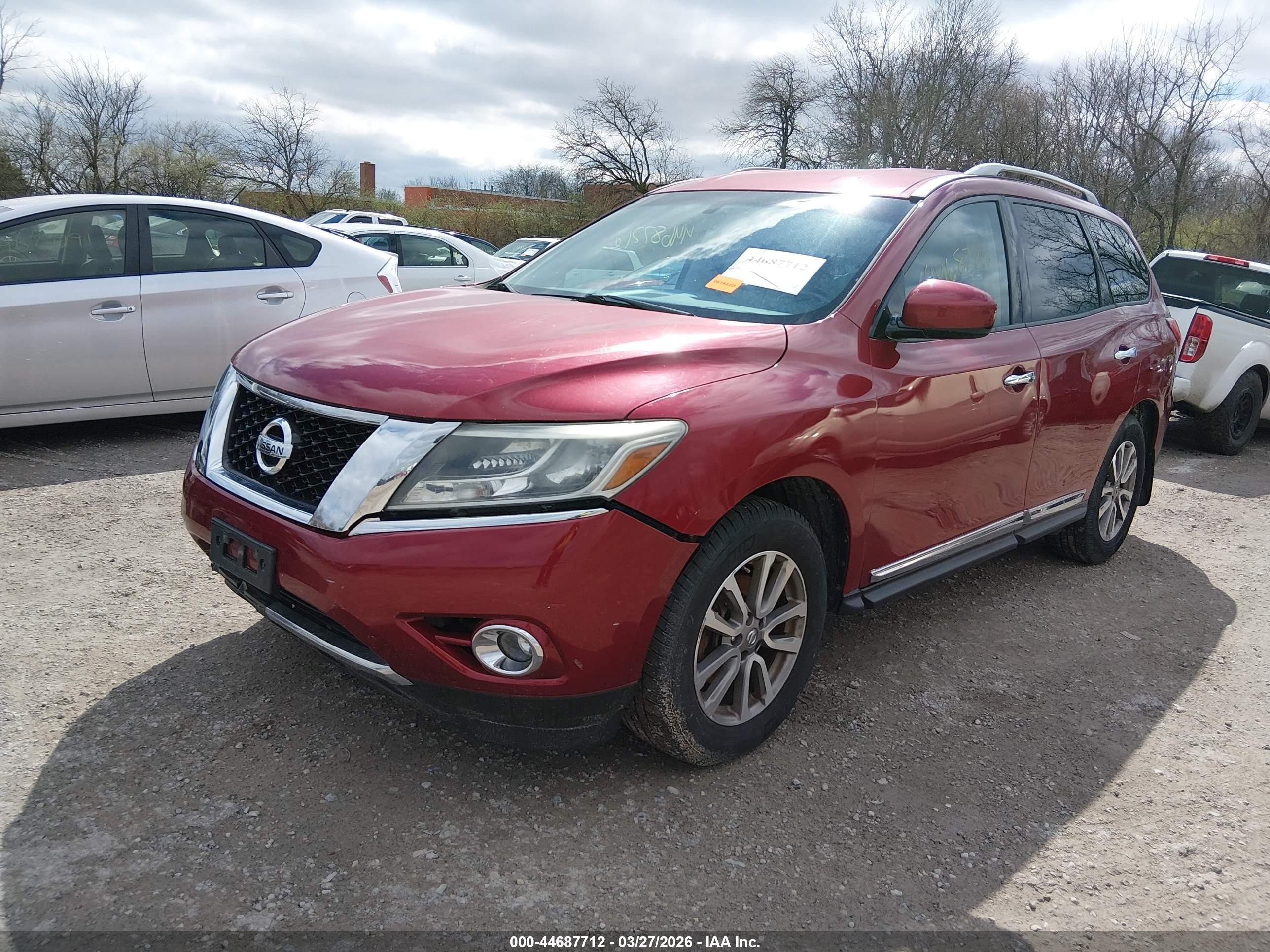 2015 Nissan Pathfinder Sl Red vin: 5N1AR2MM7FC694465