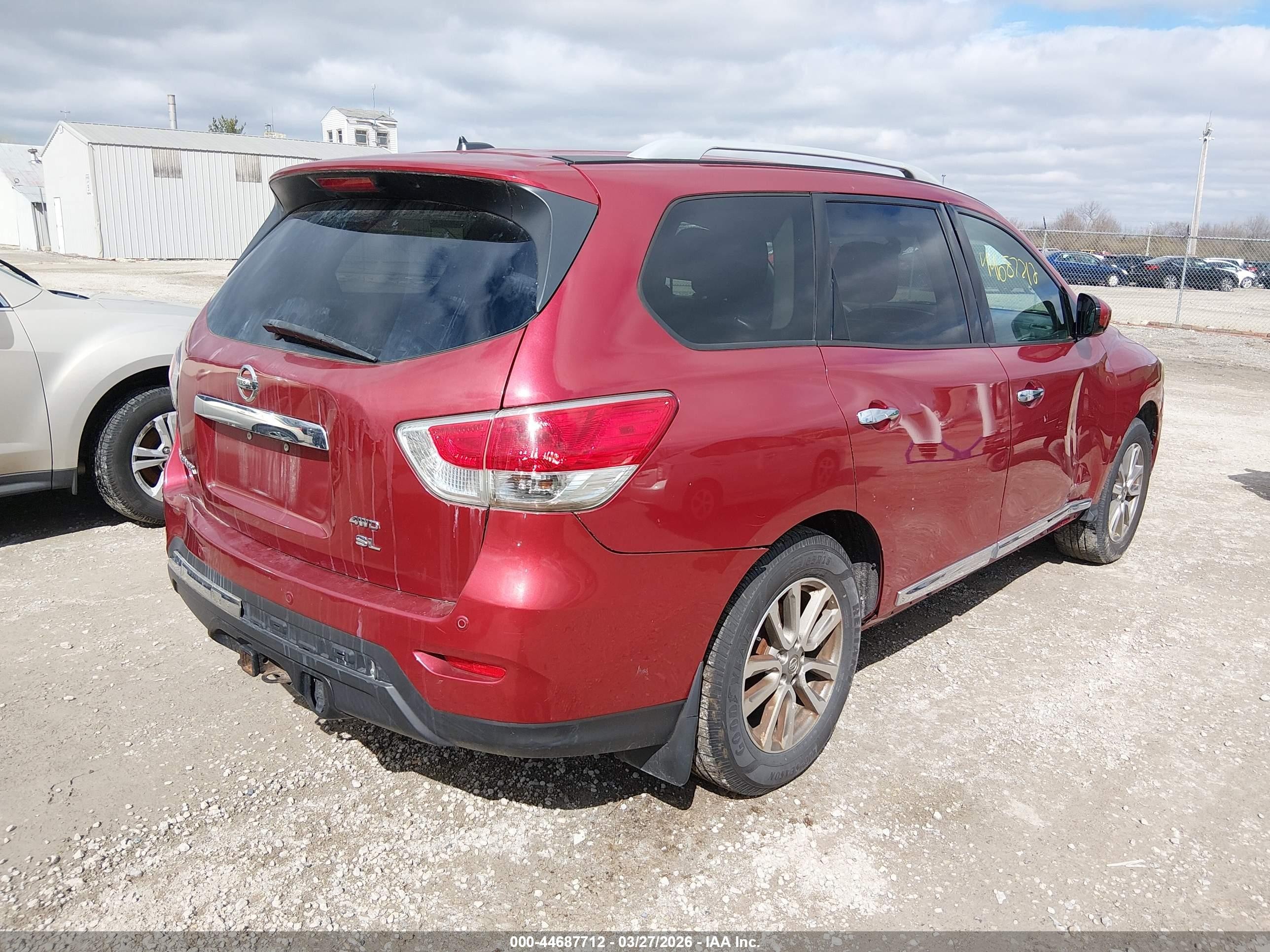 2015 Nissan Pathfinder Sl Red vin: 5N1AR2MM7FC694465