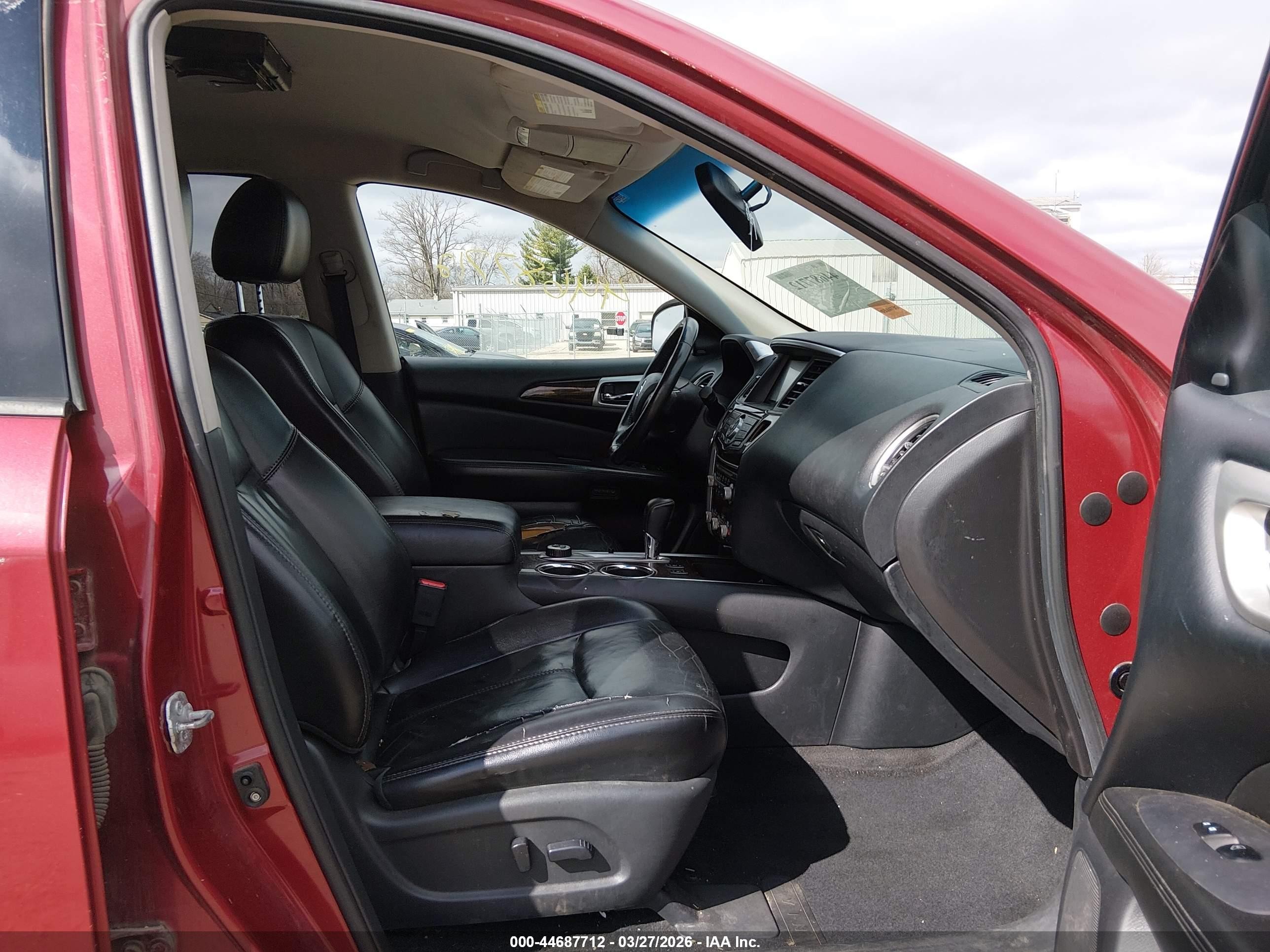 2015 Nissan Pathfinder Sl Red vin: 5N1AR2MM7FC694465